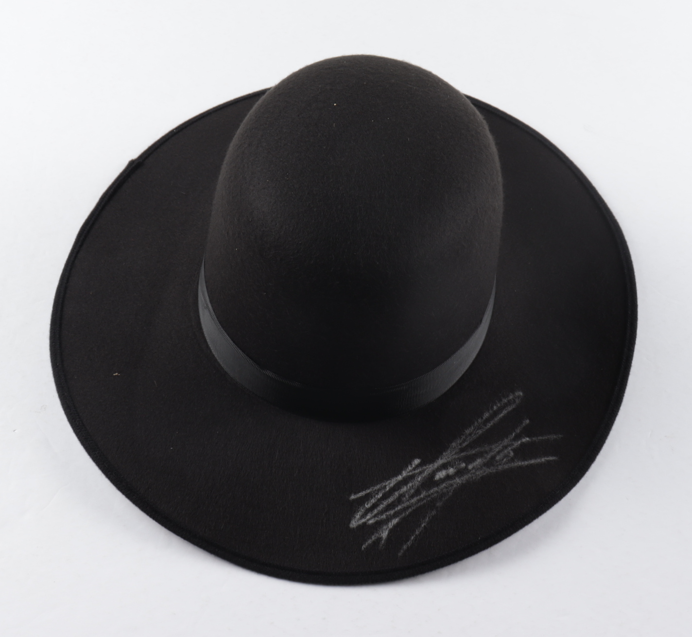 The Undertaker Signed Wide Brim Open Crown Hat (JSA COA & Undertaker Hologram) at PristineAuction.com The Undertaker Signed Wide Brim Open Crown Hat (JSA COA & Undertaker Hologram) at PristineAuction.com