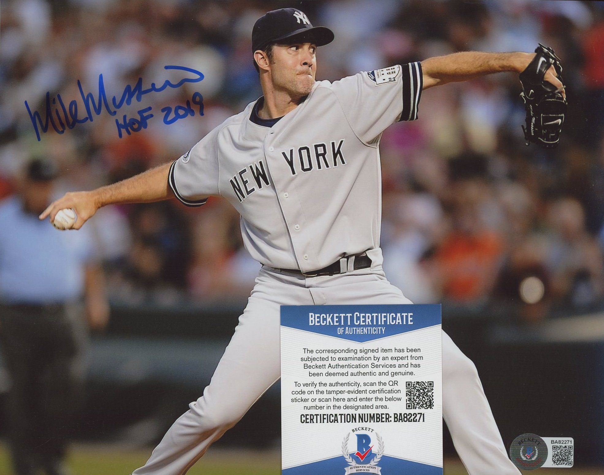 Mike Mussina Signed Yankees 8x10 Photo Inscribed "HOF 2019" (Beckett) at PristineAuction.com Mike Mussina Signed Yankees 8x10 Photo Inscribed "HOF 2019" (Beckett) at PristineAuction.com