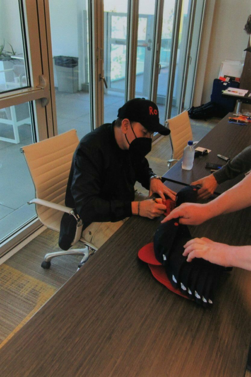 Charlie Sheen Signed "Major League" Indians Baseball Hat Inscribed "A Wild Thing" (PSA COA) at PristineAuction.com Charlie Sheen Signed "Major League" Indians Baseball Hat Inscribed "A Wild Thing" (PSA COA) at PristineAuction.com