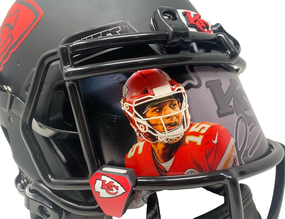Patrick Mahomes Signed Chiefs Full-Size Authentic On-Field Eclipse Alternate Speed Helmet with Custom Visor (Fanatics Hologram) at PristineAuction.com Patrick Mahomes Signed Chiefs Full-Size Authentic On-Field Eclipse Alternate Speed Helmet with Custom Visor (Fanatics Hologram) at PristineAuction.com