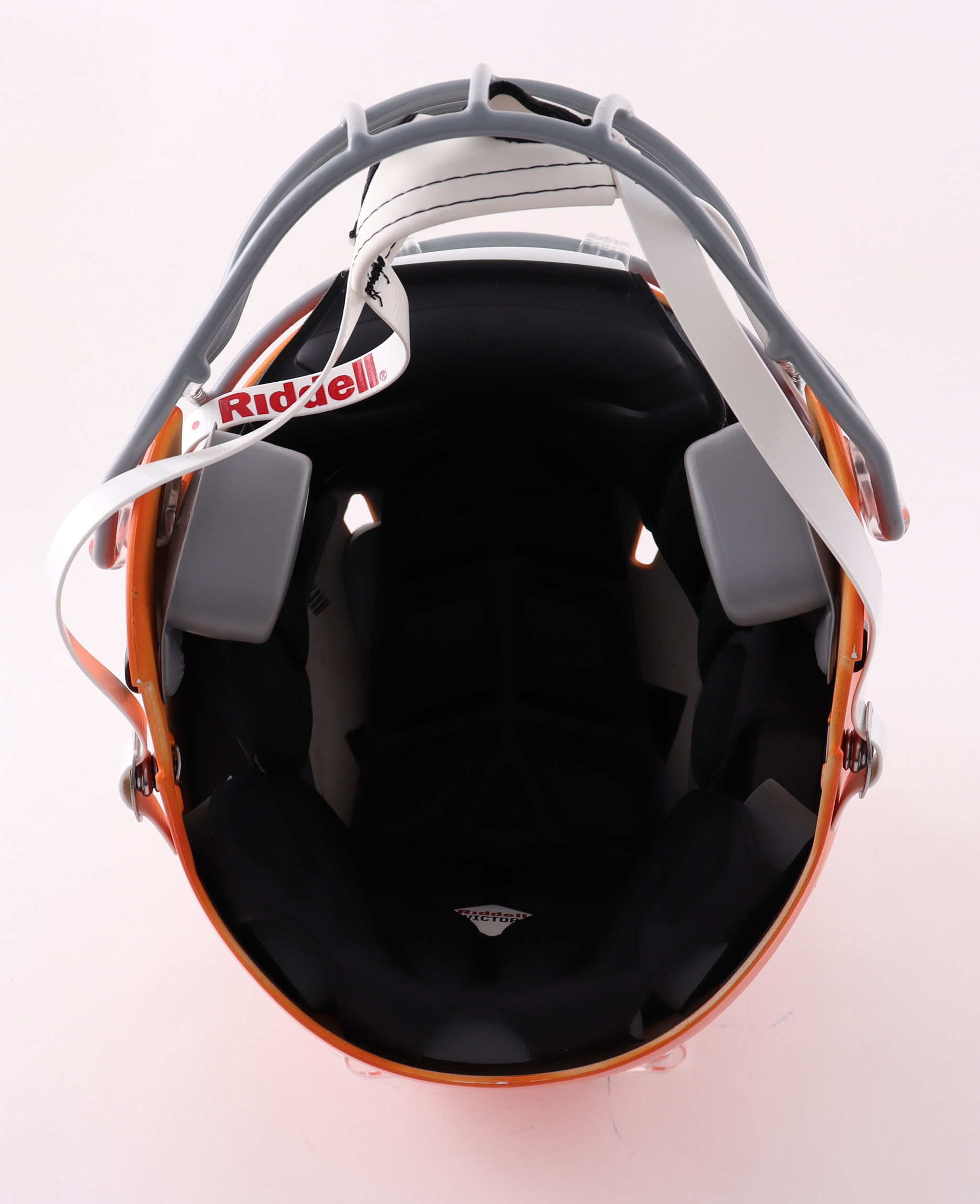 Mike Singletary Signed Full-Size Authentic On-Field Speed Helmet (Beckett Hologram) at PristineAuction.com Mike Singletary Signed Full-Size Authentic On-Field Speed Helmet (Beckett Hologram) at PristineAuction.com