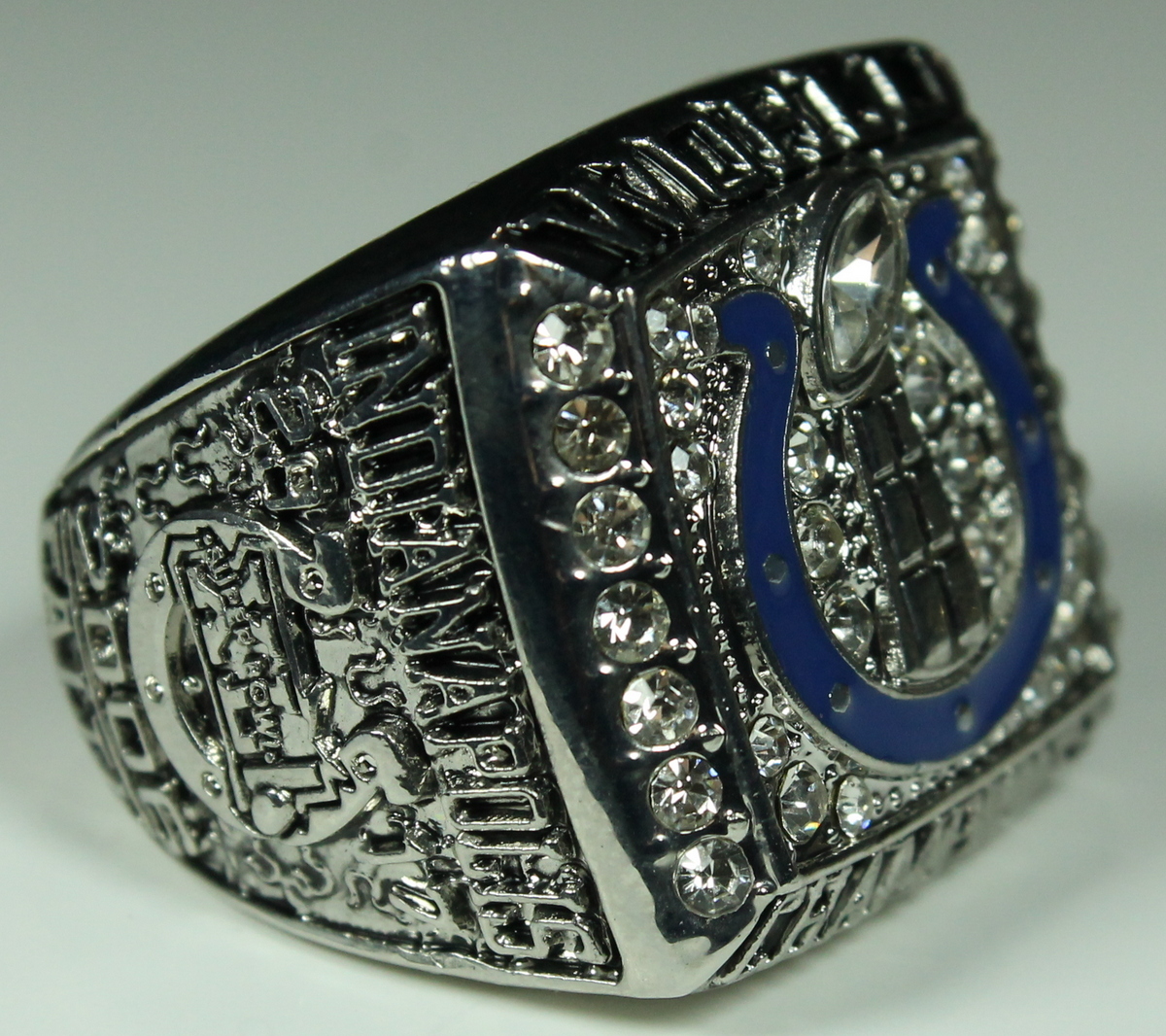 Peyton Manning Colts High Quality Replica 2006 Super Bowl XLI Championship Ring at PristineAuction.com Peyton Manning Colts High Quality Replica 2006 Super Bowl XLI Championship Ring at PristineAuction.com
