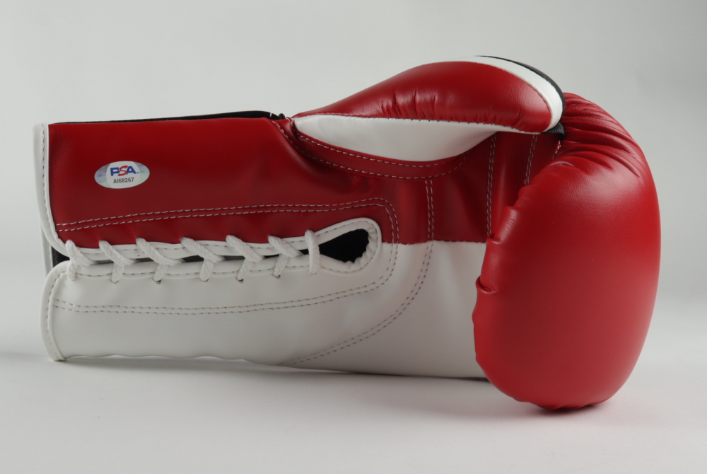 Floyd Mayweather Jr. Signed Grant Boxing Glove (PSA COA) Pristine Auction