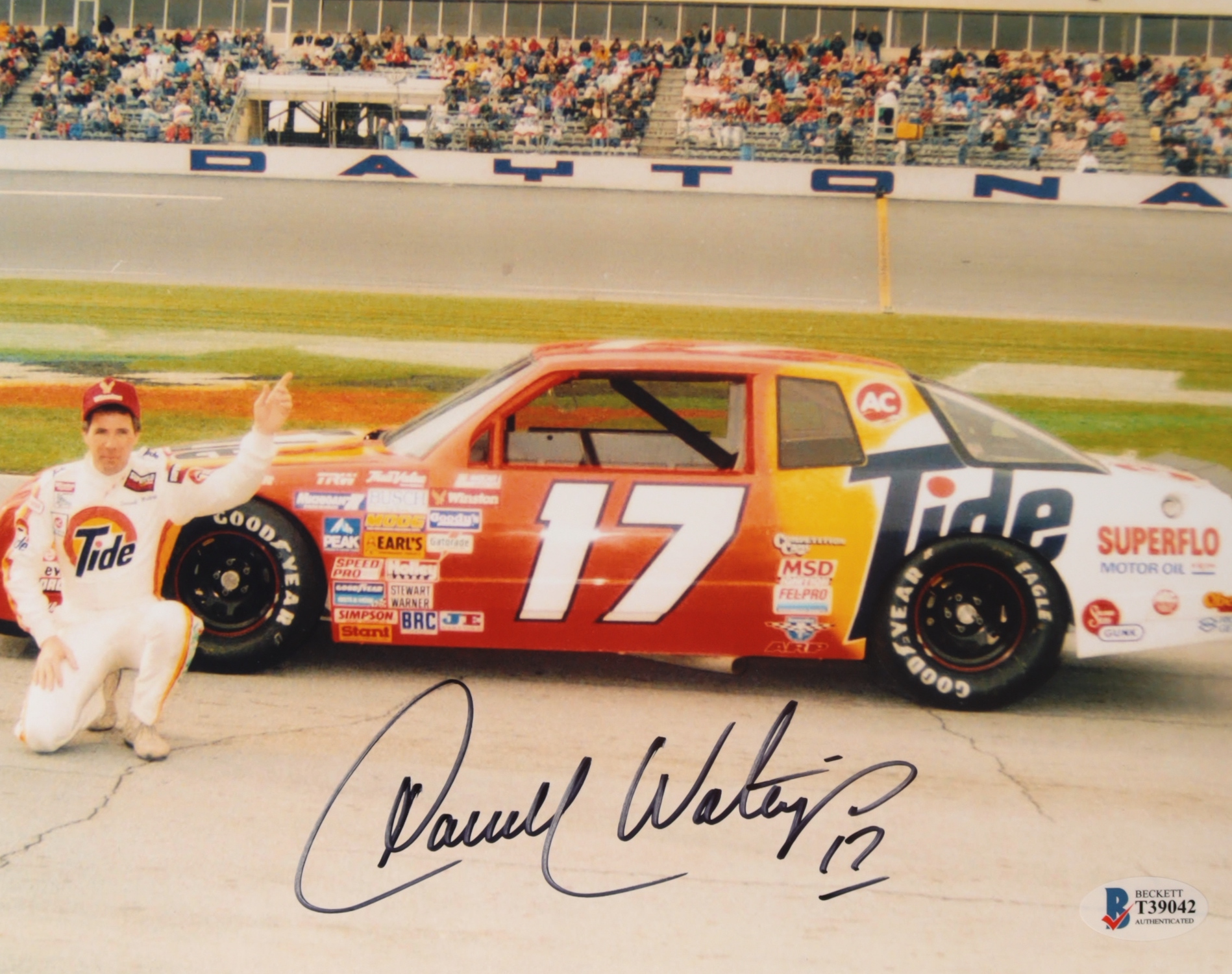 Darrell Waltrip Signed 8x10 Photo (Beckett COA) at PristineAuction.com Darrell Waltrip Signed 8x10 Photo (Beckett COA) at PristineAuction.com