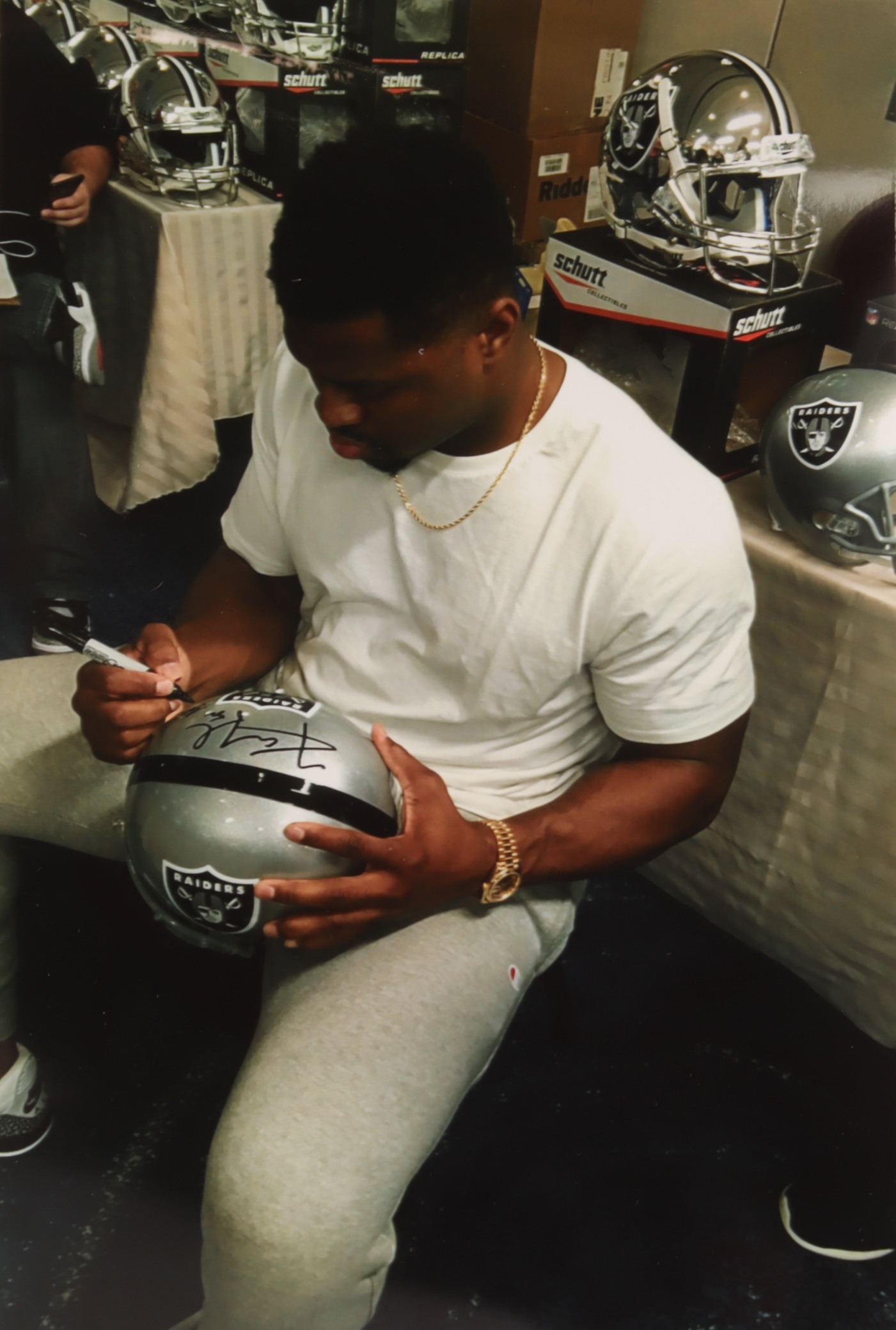 Khalil Mack Signed Raiders Full-Size Helmet (JSA COA & Denver Autographs COA) at PristineAuction.com Khalil Mack Signed Raiders Full-Size Helmet (JSA COA & Denver Autographs COA) at PristineAuction.com