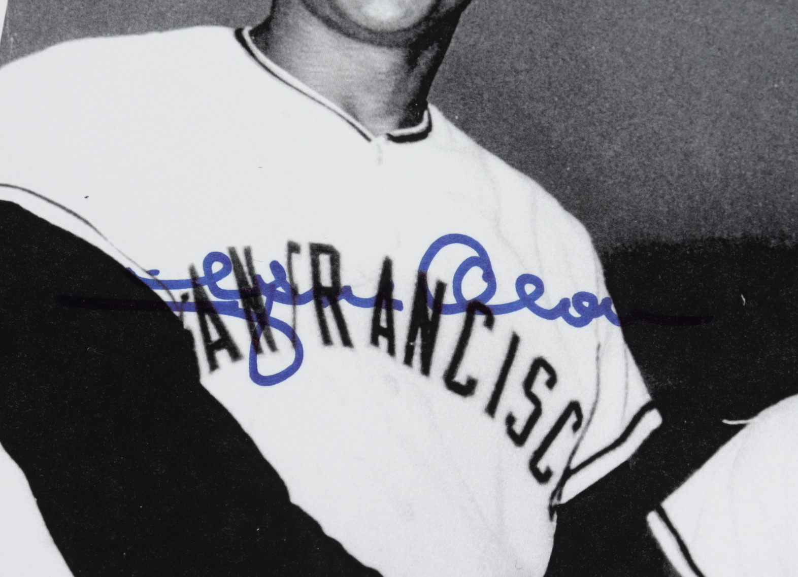 Matty Alou & Felipe Alou Signed Giants 8x10 Photo (JSA COA) at PristineAuction.com Matty Alou & Felipe Alou Signed Giants 8x10 Photo (JSA COA) at PristineAuction.com