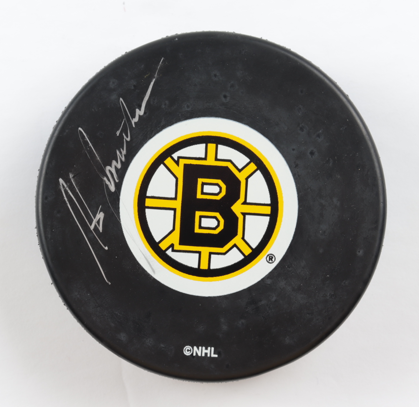 Stan Jonathan Signed Bruins Logo Hockey Puck (Beckett COA) at PristineAuction.com Stan Jonathan Signed Bruins Logo Hockey Puck (Beckett COA) at PristineAuction.com