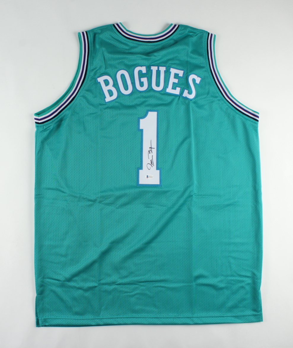Muggsy Bogues Signed Jersey (Beckett COA) at PristineAuction.com Muggsy Bogues Signed Jersey (Beckett COA) at PristineAuction.com
