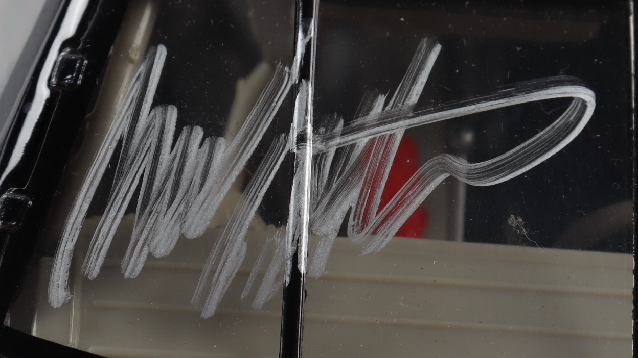 Mark Martin Signed LE #60 Winn Dixie 1997 Thunderbird 1:24 Action Die Cast Car (Beckett COA) at PristineAuction.com Mark Martin Signed LE #60 Winn Dixie 1997 Thunderbird 1:24 Action Die Cast Car (Beckett COA) at PristineAuction.com