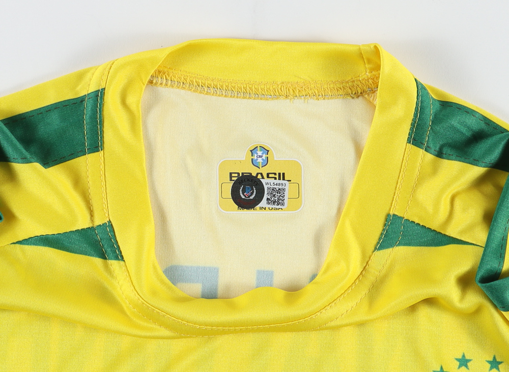 Ronaldinho Signed Jersey Inscribed "R10" (Beckett Hologram) at PristineAuction.com Ronaldinho Signed Jersey Inscribed "R10" (Beckett Hologram) at PristineAuction.com