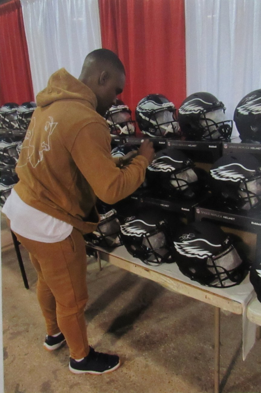 Jalen Hurts Signed Eagles Full-Size Authentic On-Field Eclipse Alternate Speed Helmet Inscribed "Fly Eagles Fly!" (PSA COA) at PristineAuction.com Jalen Hurts Signed Eagles Full-Size Authentic On-Field Eclipse Alternate Speed Helmet Inscribed "Fly Eagles Fly!" (PSA COA) at PristineAuction.com