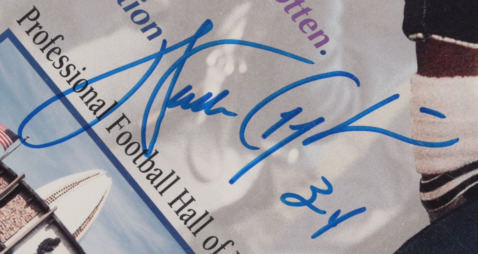 Walter Payton Signed Bears 16x20 Poster (PSA LOA) at PristineAuction.com Walter Payton Signed Bears 16x20 Poster (PSA LOA) at PristineAuction.com