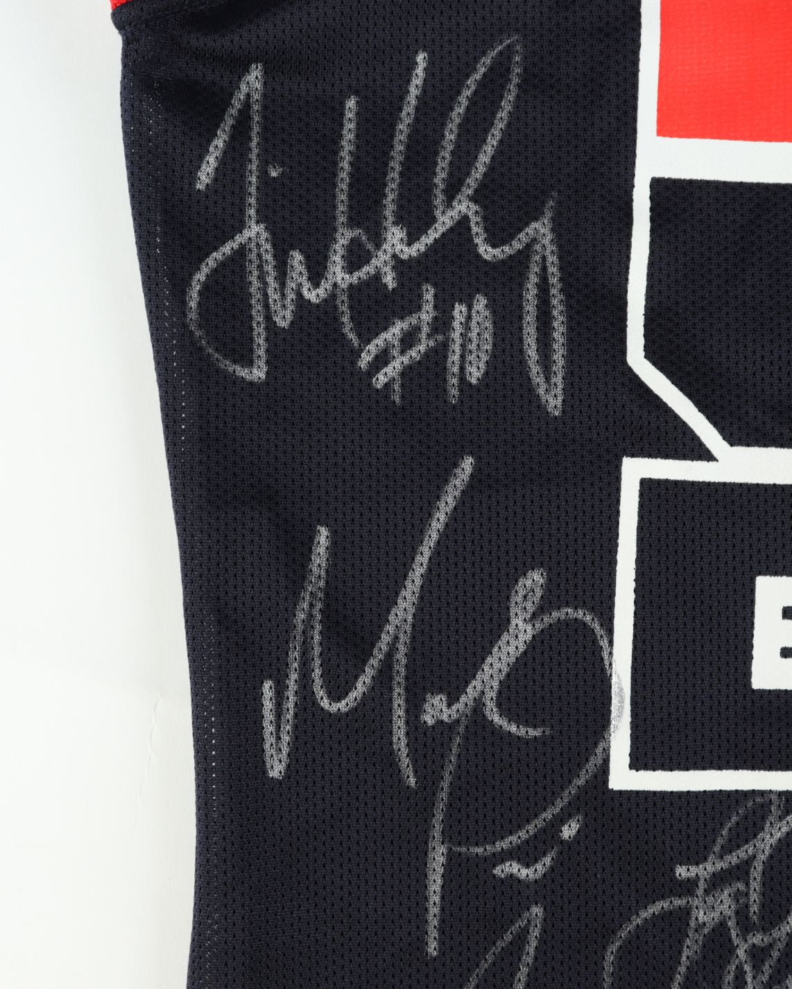 1996 Team USA Jersey Signed by (13) With Shaquille O'Neal, Hakeem Olajuwon, Scottie Pippen, Karle Malone at PristineAuction.com 1996 Team USA Jersey Signed by (13) With Shaquille O'Neal, Hakeem Olajuwon, Scottie Pippen, Karle Malone at PristineAuction.com