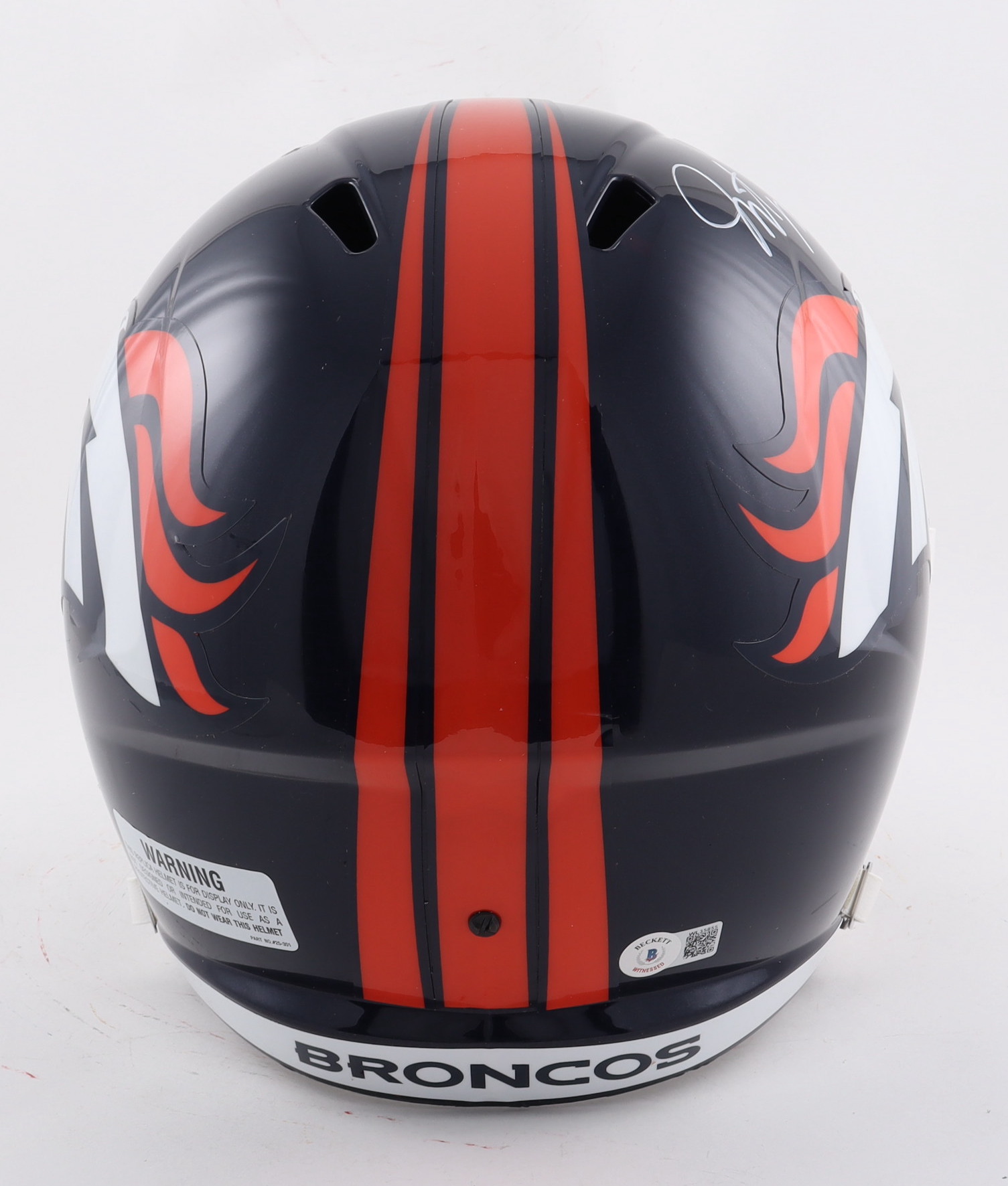 Javonte Williams Signed Broncos Full-Size Speed Helmet (Beckett) at PristineAuction.com Javonte Williams Signed Broncos Full-Size Speed Helmet (Beckett) at PristineAuction.com