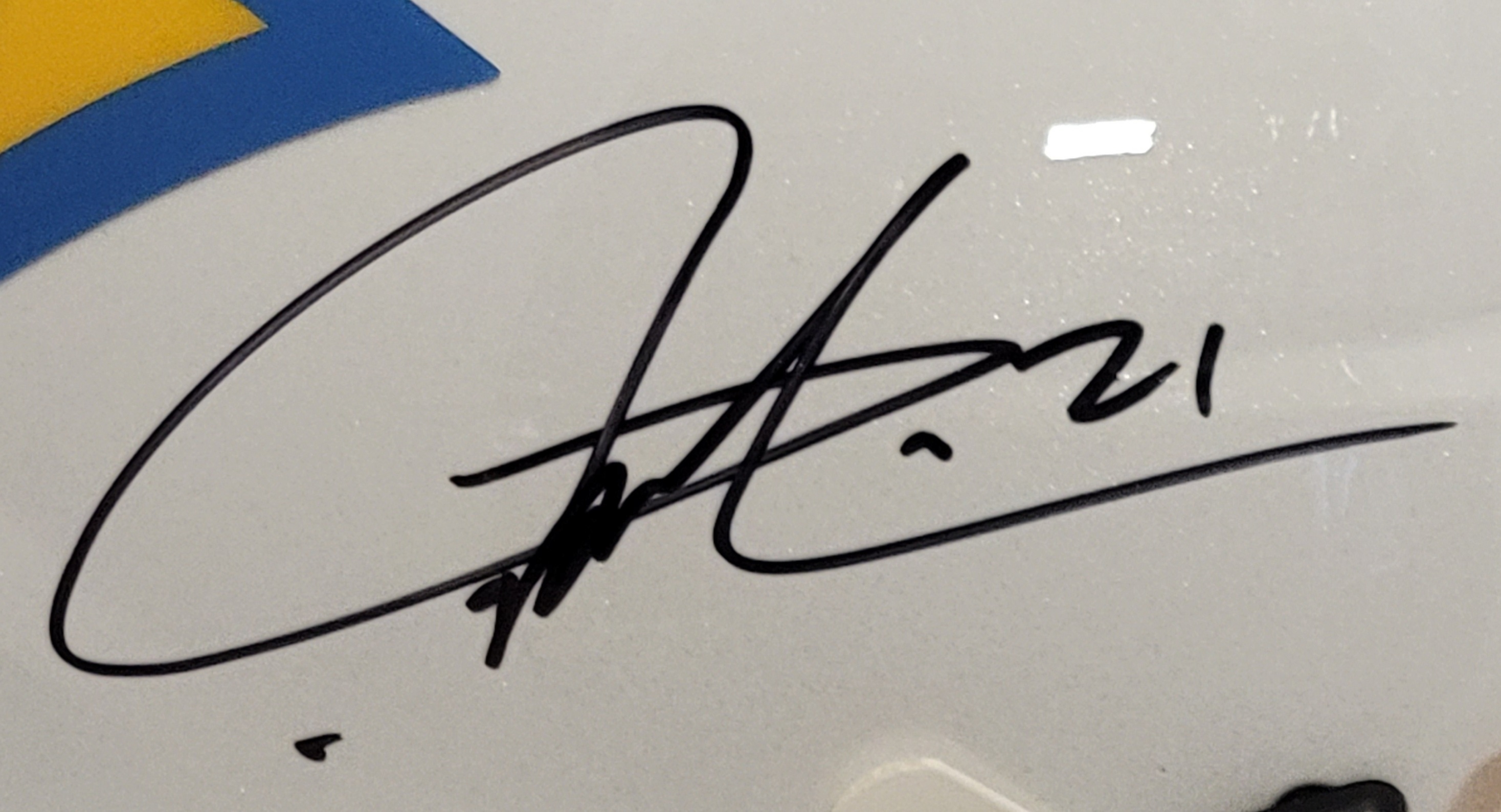 LaDainian Tomlinson Signed Chargers Full-Size Authentic On-Field SpeedFlex Helmet (Beckett) at PristineAuction.com LaDainian Tomlinson Signed Chargers Full-Size Authentic On-Field SpeedFlex Helmet (Beckett) at PristineAuction.com