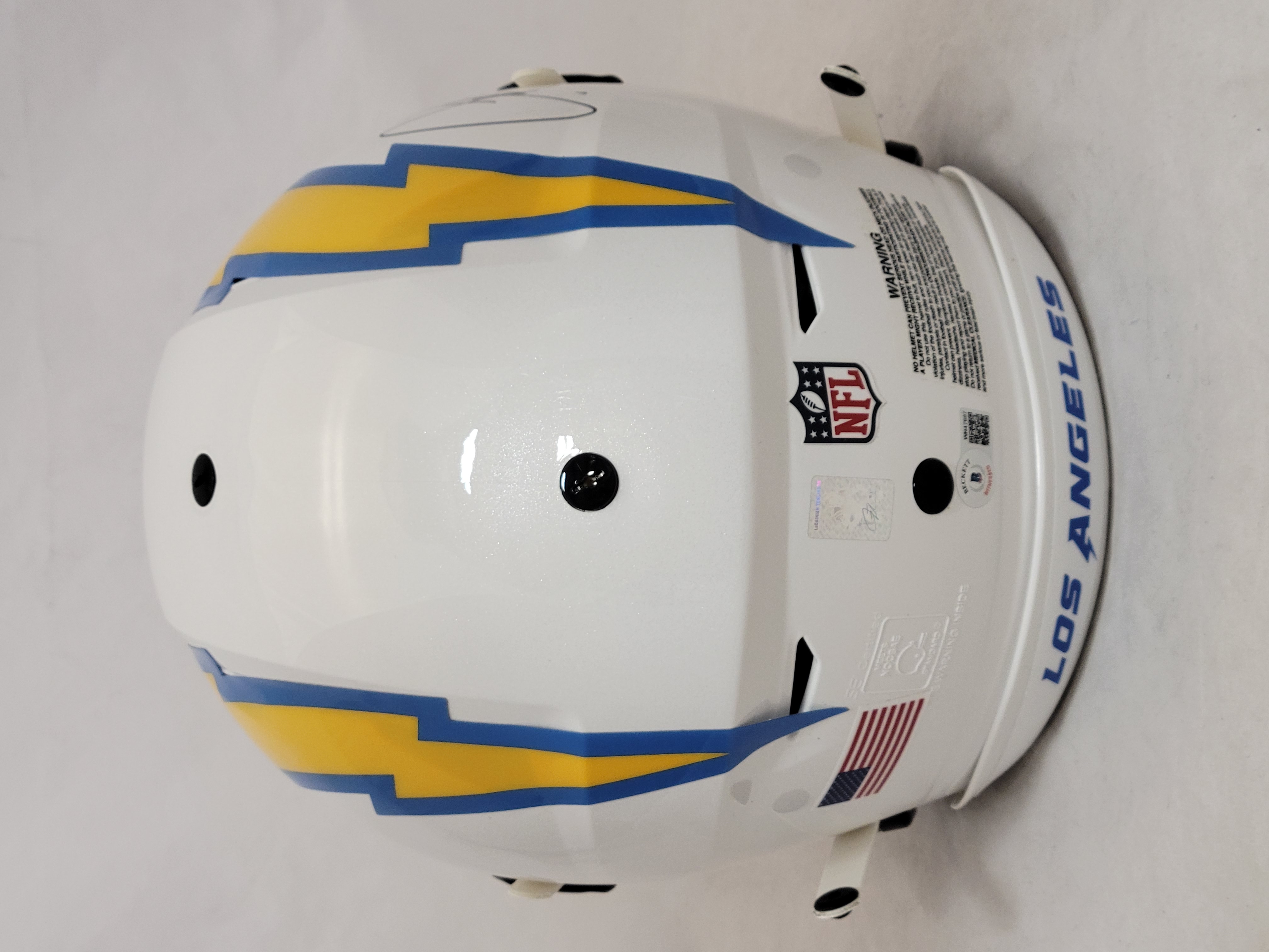 LaDainian Tomlinson Signed Chargers Full-Size Authentic On-Field SpeedFlex Helmet (Beckett) at PristineAuction.com LaDainian Tomlinson Signed Chargers Full-Size Authentic On-Field SpeedFlex Helmet (Beckett) at PristineAuction.com