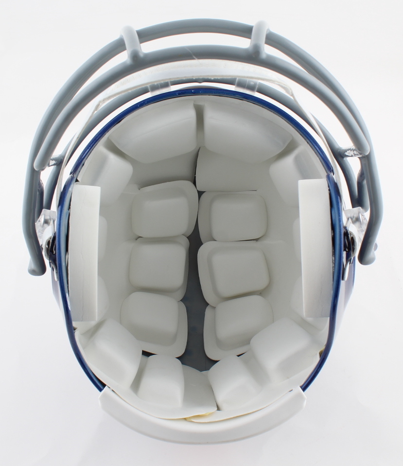 Michael Strahan Signed Giants Full-Size Helmet (Beckett COA) at PristineAuction.com Michael Strahan Signed Giants Full-Size Helmet (Beckett COA) at PristineAuction.com