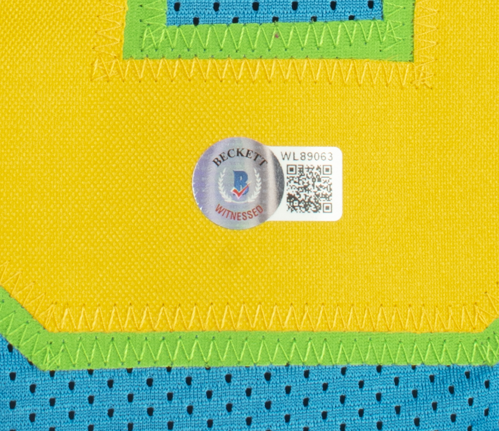 Tekashi 6ix9ine Signed Jersey (Beckett COA) at PristineAuction.com Tekashi 6ix9ine Signed Jersey (Beckett COA) at PristineAuction.com