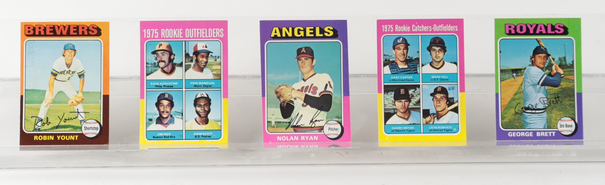 1975 Topps Complete Set of (660) Baseball Cards with #616 Rookie Outfielders, #500 Nolan Ryan, #223 Robin Yount RC, #228 George Brett RC, #620 Rookie Catchers at PristineAuction.com 1975 Topps Complete Set of (660) Baseball Cards with #616 Rookie Outfielders, #500 Nolan Ryan, #223 Robin Yount RC, #228 George Brett RC, #620 Rookie Catchers at PristineAuction.com