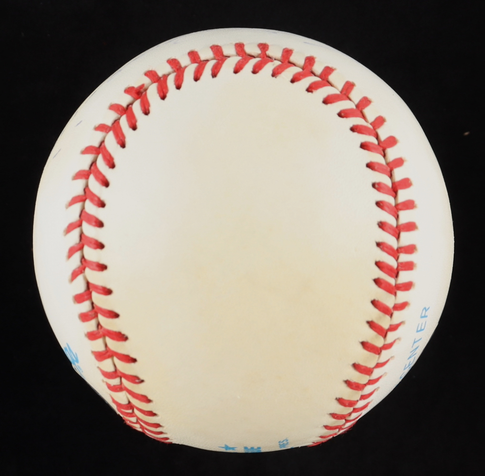 Luis Aparicio Signed OAL Baseball (PSA COA) at PristineAuction.com Luis Aparicio Signed OAL Baseball (PSA COA) at PristineAuction.com