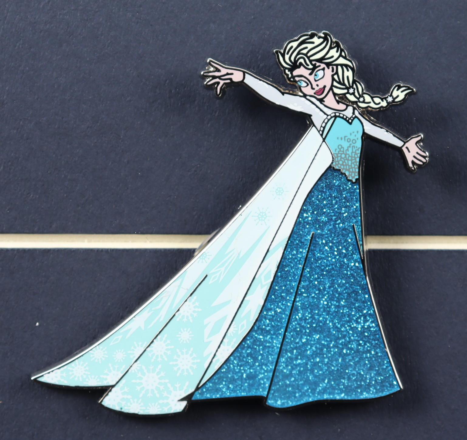 "Frozen" 15x22 Custom Framed Movie Poster Display with (2) Movie Pins at PristineAuction.com "Frozen" 15x22 Custom Framed Movie Poster Display with (2) Movie Pins at PristineAuction.com