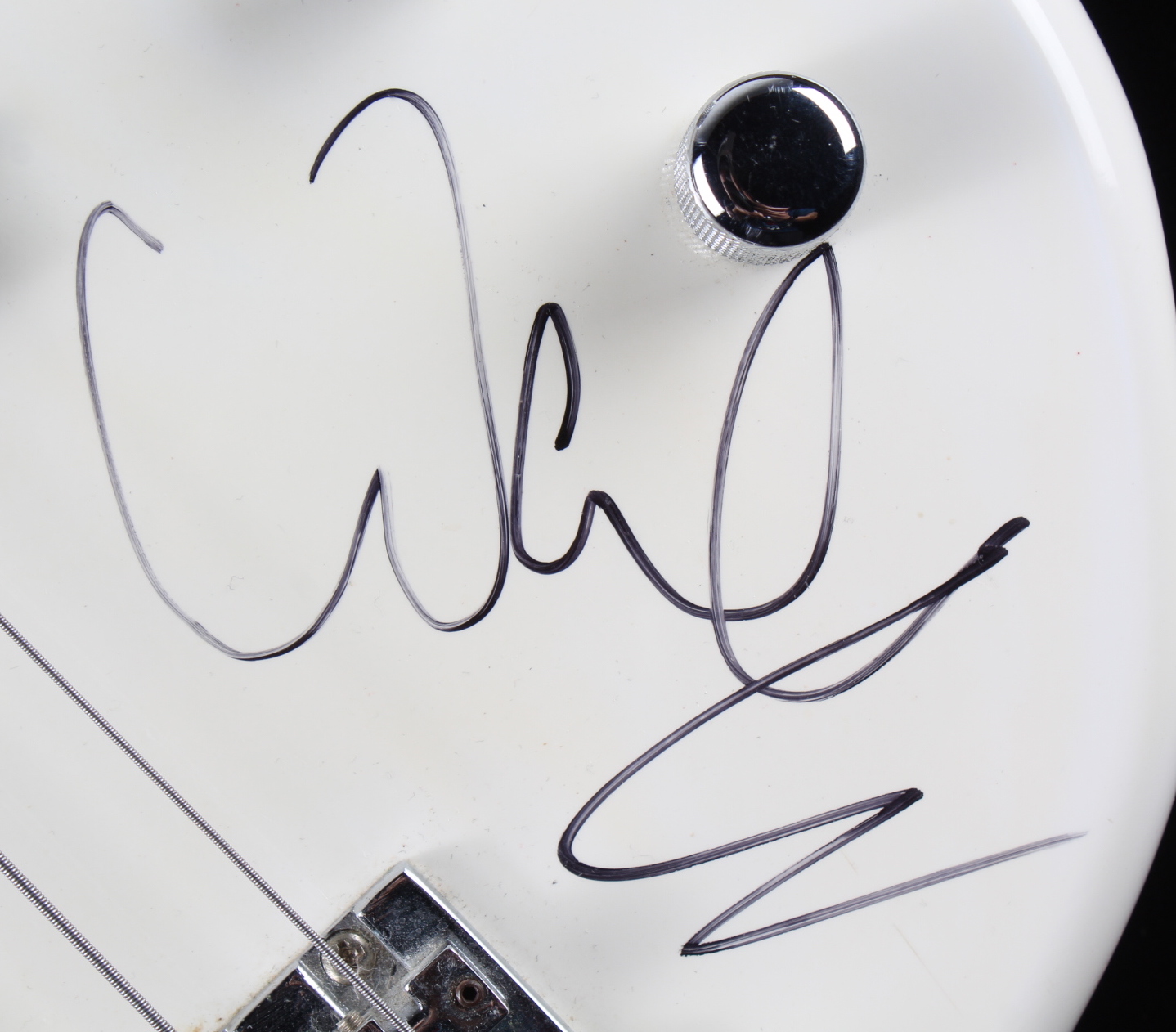 "Duran Duran" 46" Full-Size Electric Bass Guitar Signed by (4) with Simon Le Bon, Nick Rhodes, John Taylor & Warren Cuccurullo (JSA Hologram) at PristineAuction.com "Duran Duran" 46" Full-Size Electric Bass Guitar Signed by (4) with Simon Le Bon, Nick Rhodes, John Taylor & Warren Cuccurullo (JSA Hologram) at PristineAuction.com