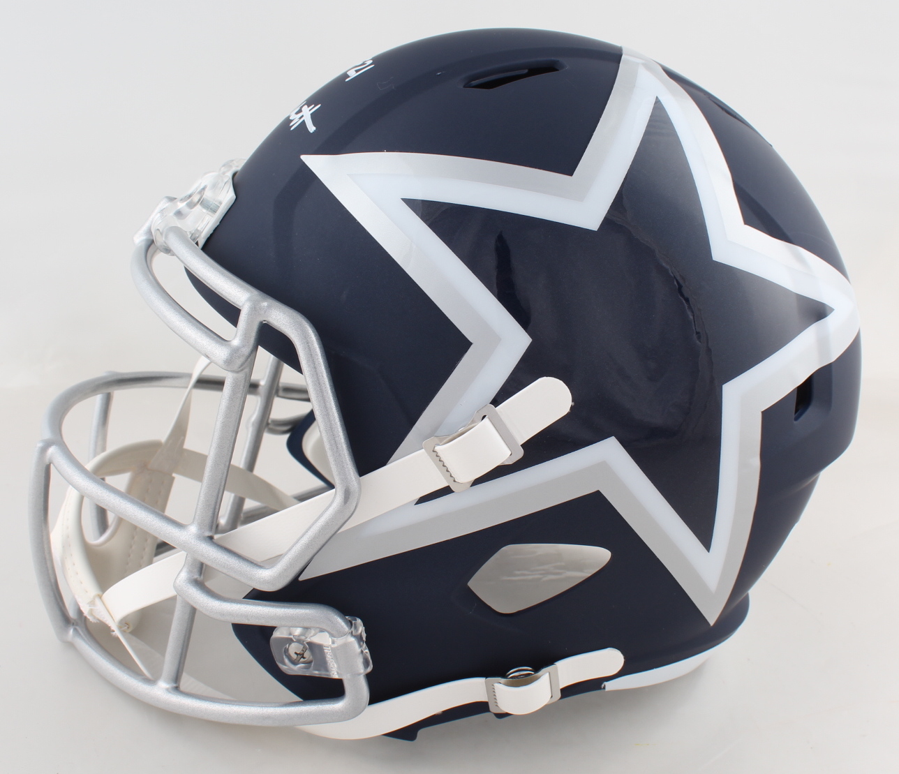 Ezekiel Elliott Signed Cowboys Full-Size AMP Alternate Speed Helmet (Beckett COA) at PristineAuction.com Ezekiel Elliott Signed Cowboys Full-Size AMP Alternate Speed Helmet (Beckett COA) at PristineAuction.com