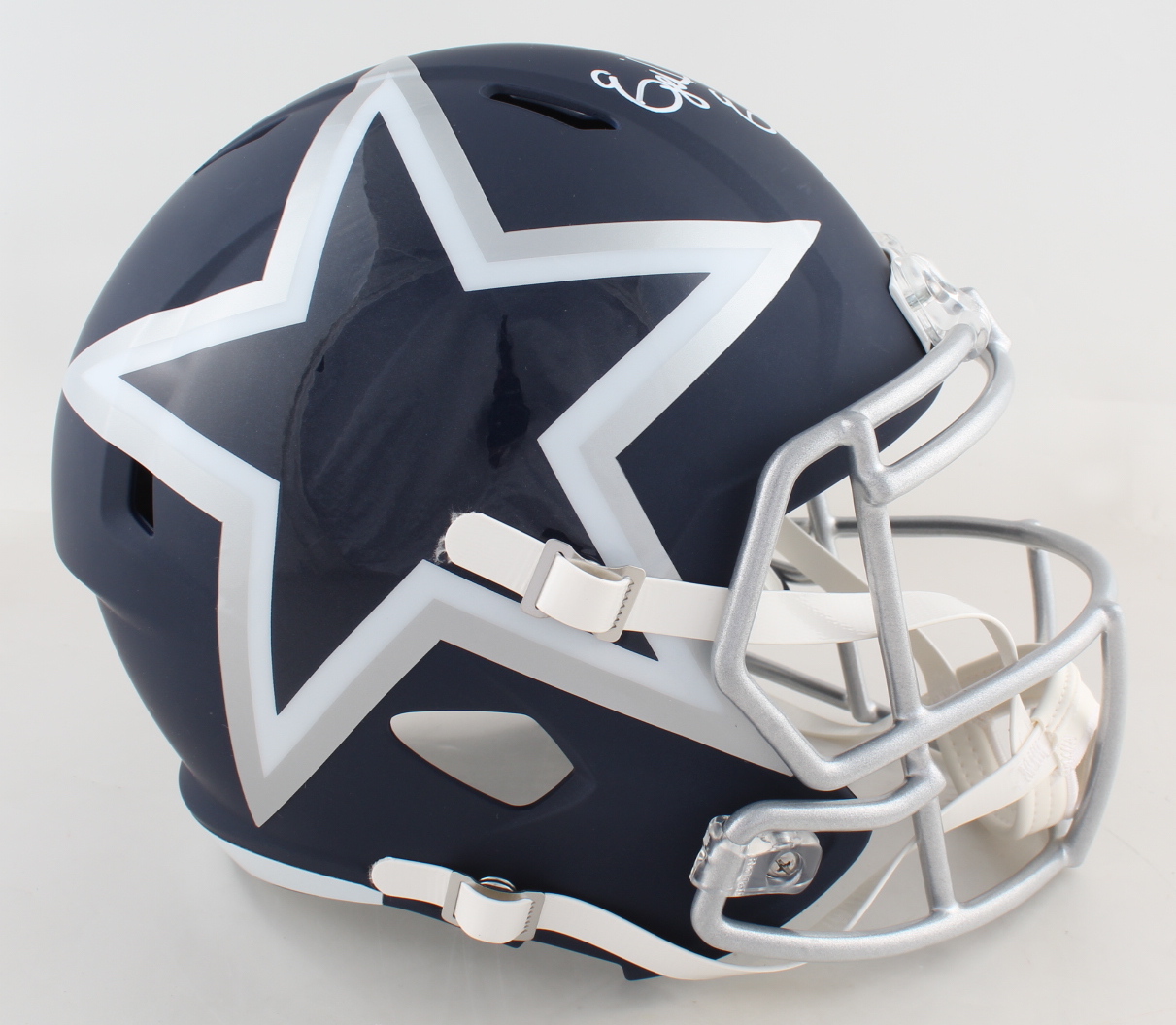 Ezekiel Elliott Signed Cowboys Full-Size AMP Alternate Speed Helmet (Beckett COA) at PristineAuction.com Ezekiel Elliott Signed Cowboys Full-Size AMP Alternate Speed Helmet (Beckett COA) at PristineAuction.com