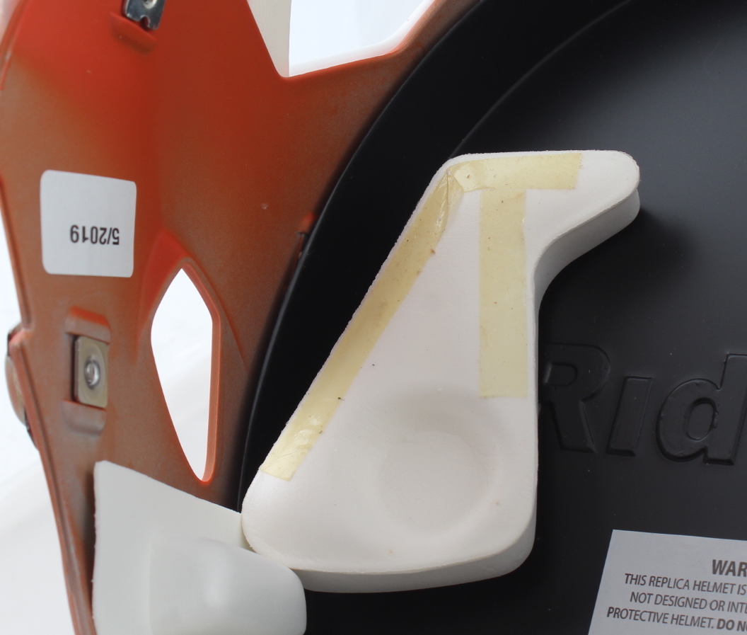 Nick Chubb Signed Browns Full-Size AMP Alternate Speed Helmet (Beckett COA) at PristineAuction.com Nick Chubb Signed Browns Full-Size AMP Alternate Speed Helmet (Beckett COA) at PristineAuction.com