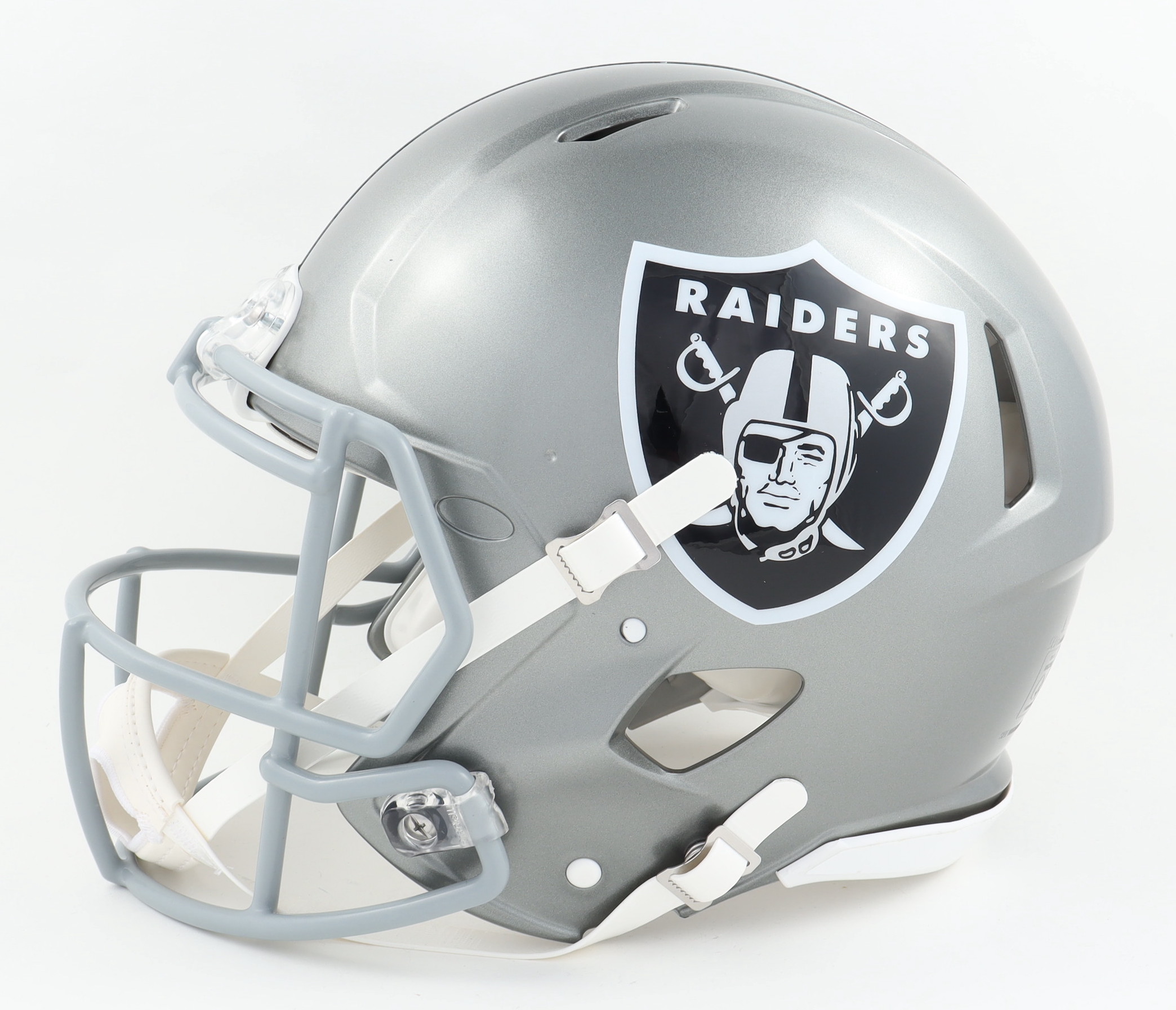 Maxx Crosby Signed Raiders Full-Size Authentic On-Field Flash Alternate Speed Helmet (Beckett Hologram) at PristineAuction.com Maxx Crosby Signed Raiders Full-Size Authentic On-Field Flash Alternate Speed Helmet (Beckett Hologram) at PristineAuction.com