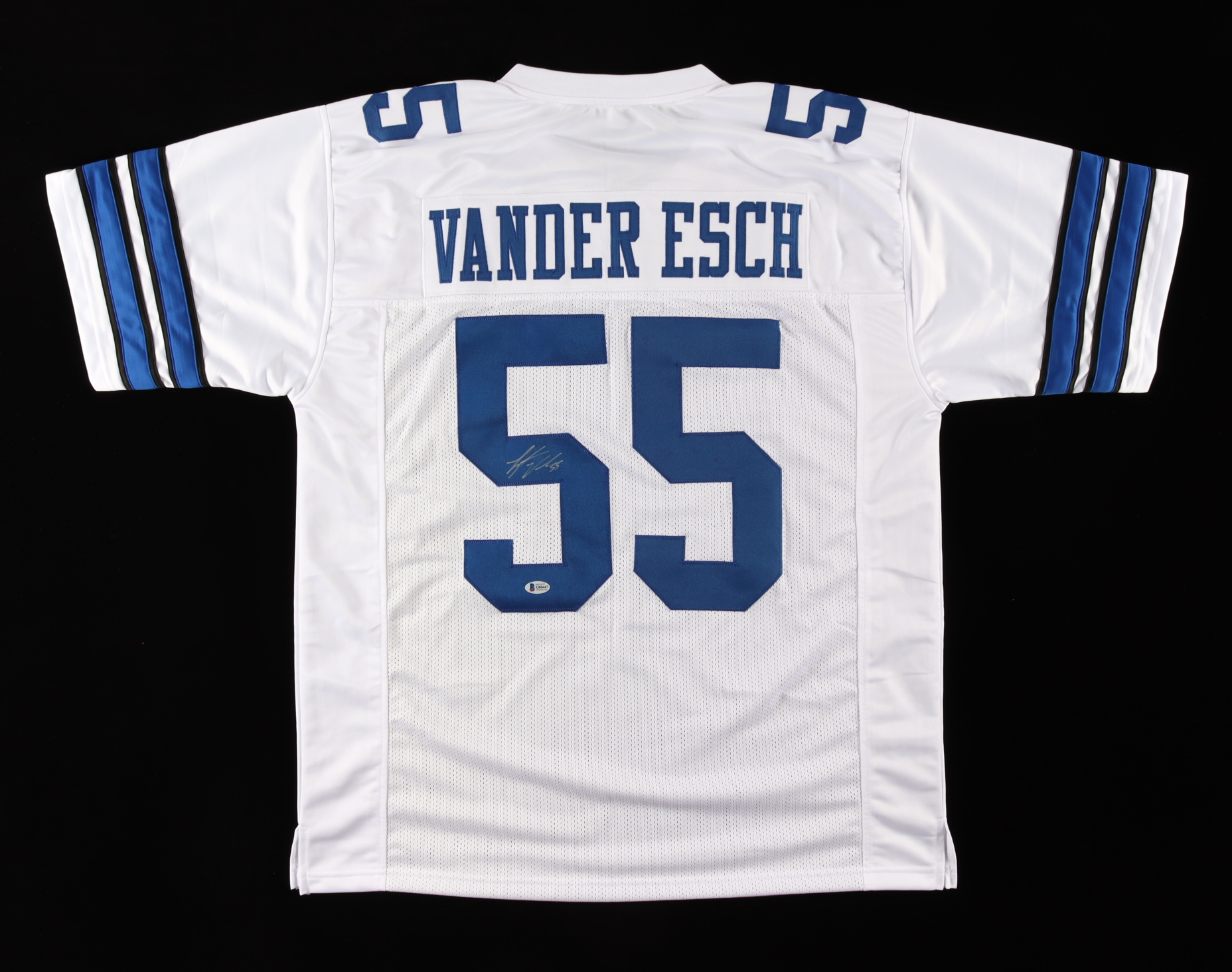 Leighton Vander Esch Signed Jersey (Beckett) at PristineAuction.com Leighton Vander Esch Signed Jersey (Beckett) at PristineAuction.com