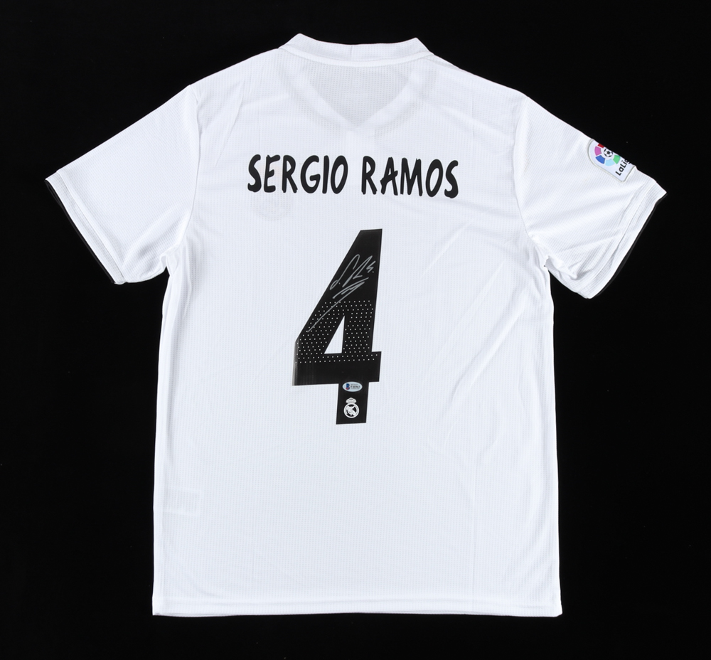 Sergio Ramos Signed Jersey (Beckett COA) at PristineAuction.com Sergio Ramos Signed Jersey (Beckett COA) at PristineAuction.com