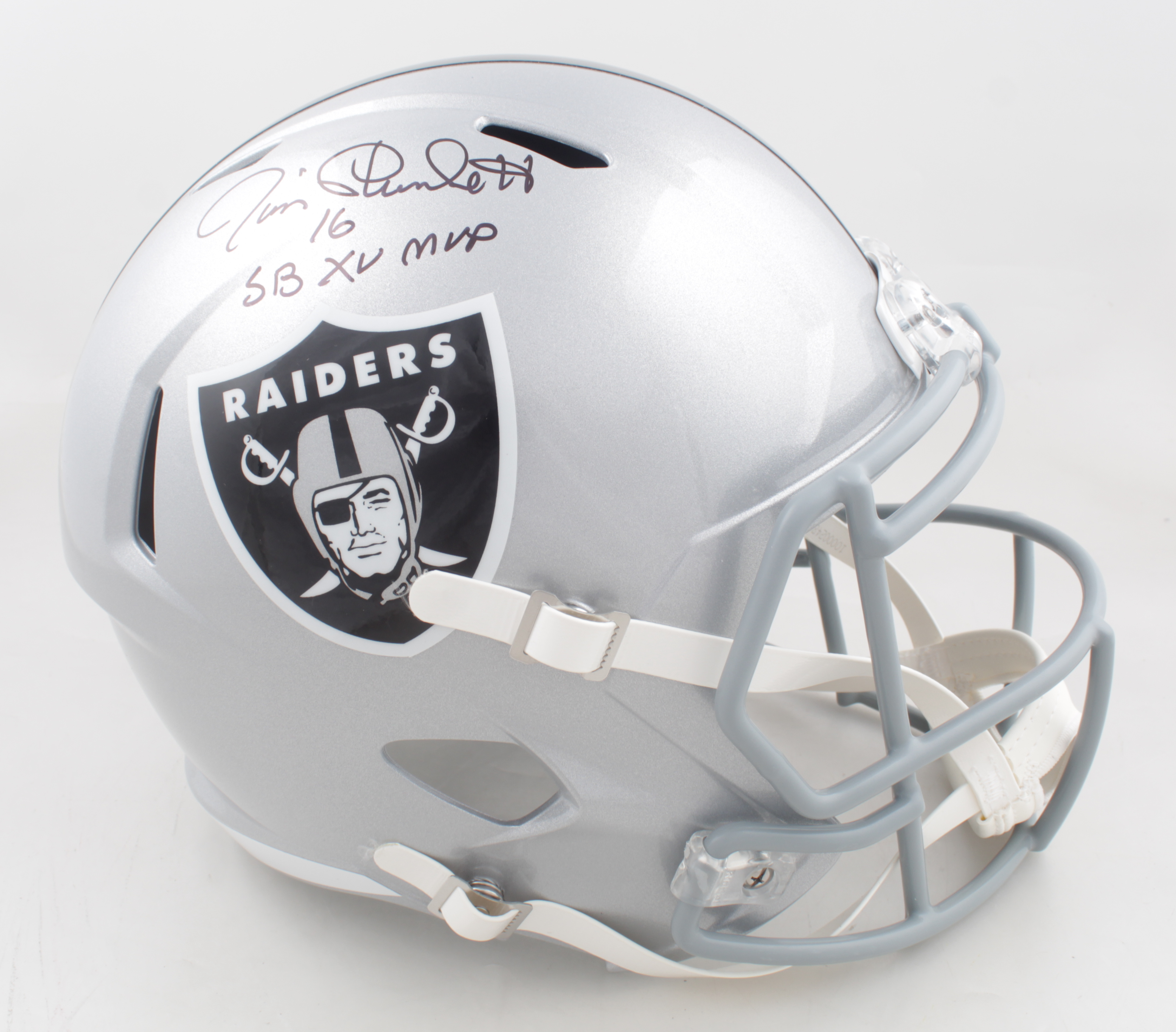 Jim Plunkett Signed Raiders Full-Size Speed Helmet Inscribed "SB XV MVP" (Schwartz) at PristineAuction.com Jim Plunkett Signed Raiders Full-Size Speed Helmet Inscribed "SB XV MVP" (Schwartz) at PristineAuction.com