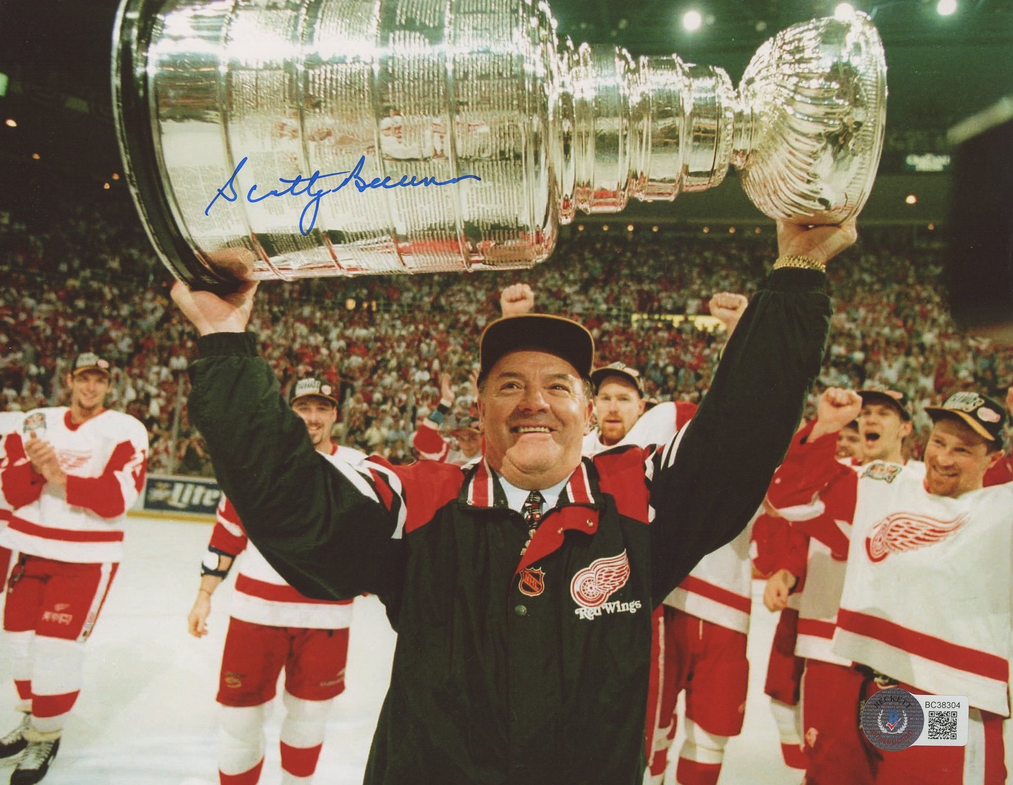 Scotty Bowman Signed Red Wings 8x10 Photo (Beckett COA) at PristineAuction.com Scotty Bowman Signed Red Wings 8x10 Photo (Beckett COA) at PristineAuction.com