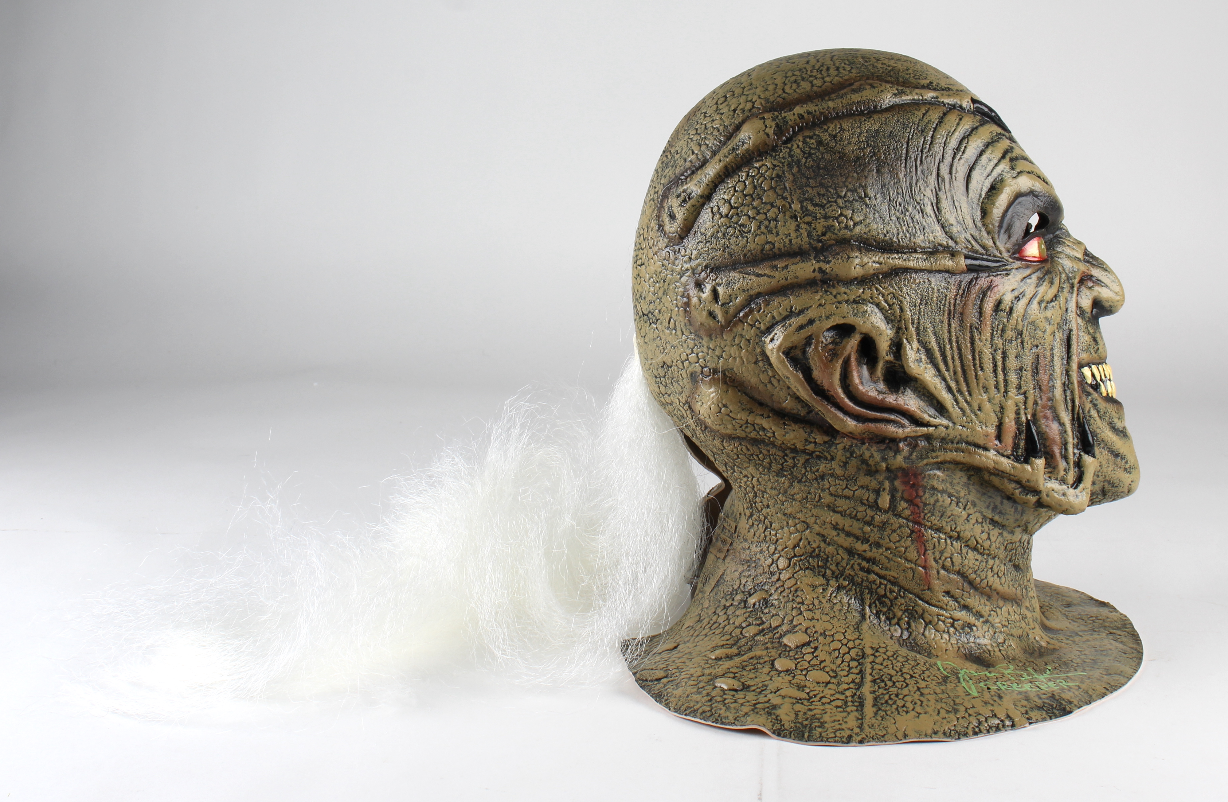 Jonathan Breck Signed "Jeepers Creepers" Costume Mask Inscribed "Creeper" (JSA Hologram) at PristineAuction.com Jonathan Breck Signed "Jeepers Creepers" Costume Mask Inscribed "Creeper" (JSA Hologram) at PristineAuction.com