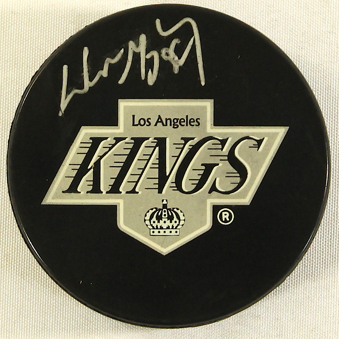 Wayne Gretzky Signed Kings Logo Hockey Puck (UDA Hologram) at PristineAuction.com Wayne Gretzky Signed Kings Logo Hockey Puck (UDA Hologram) at PristineAuction.com
