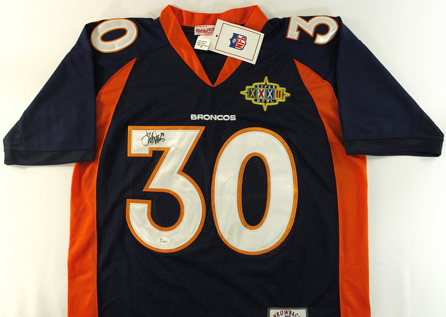 Terrell Davis Signed Broncos Super Bowl XXXII Jersey (JSA COA) at PristineAuction.com Terrell Davis Signed Broncos Super Bowl XXXII Jersey (JSA COA) at PristineAuction.com
