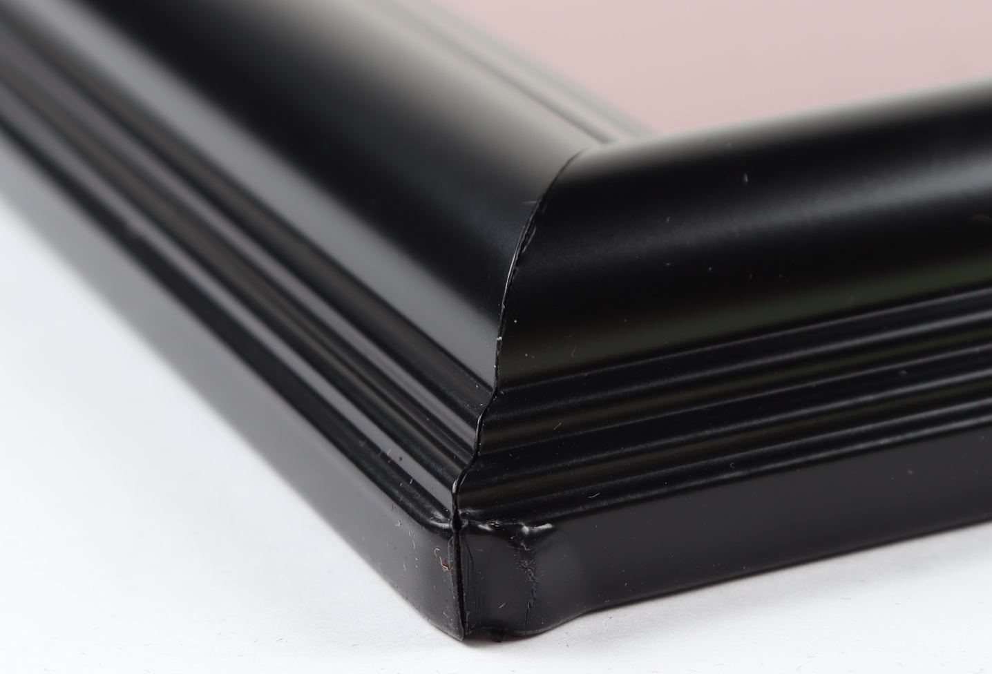 Thomas Kinkade "Snow White" 16x20 Custom Framed Print Display with Official Movie Cloth Patch (See Description) at PristineAuction.com Thomas Kinkade "Snow White" 16x20 Custom Framed Print Display with Official Movie Cloth Patch (See Description) at PristineAuction.com