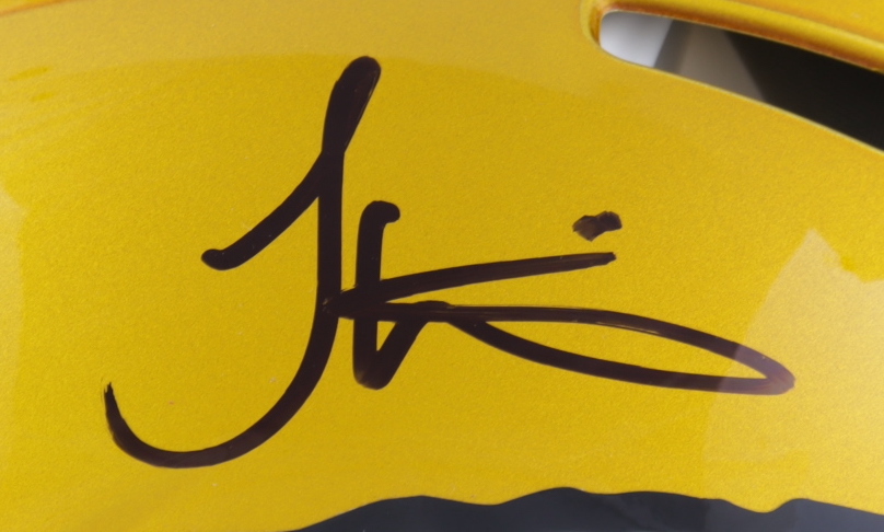 Tyreek Hill Signed Chiefs Full-Size Authentic On-Field Flash Alternate Speed Helmet (Beckett Hologram) at PristineAuction.com Tyreek Hill Signed Chiefs Full-Size Authentic On-Field Flash Alternate Speed Helmet (Beckett Hologram) at PristineAuction.com