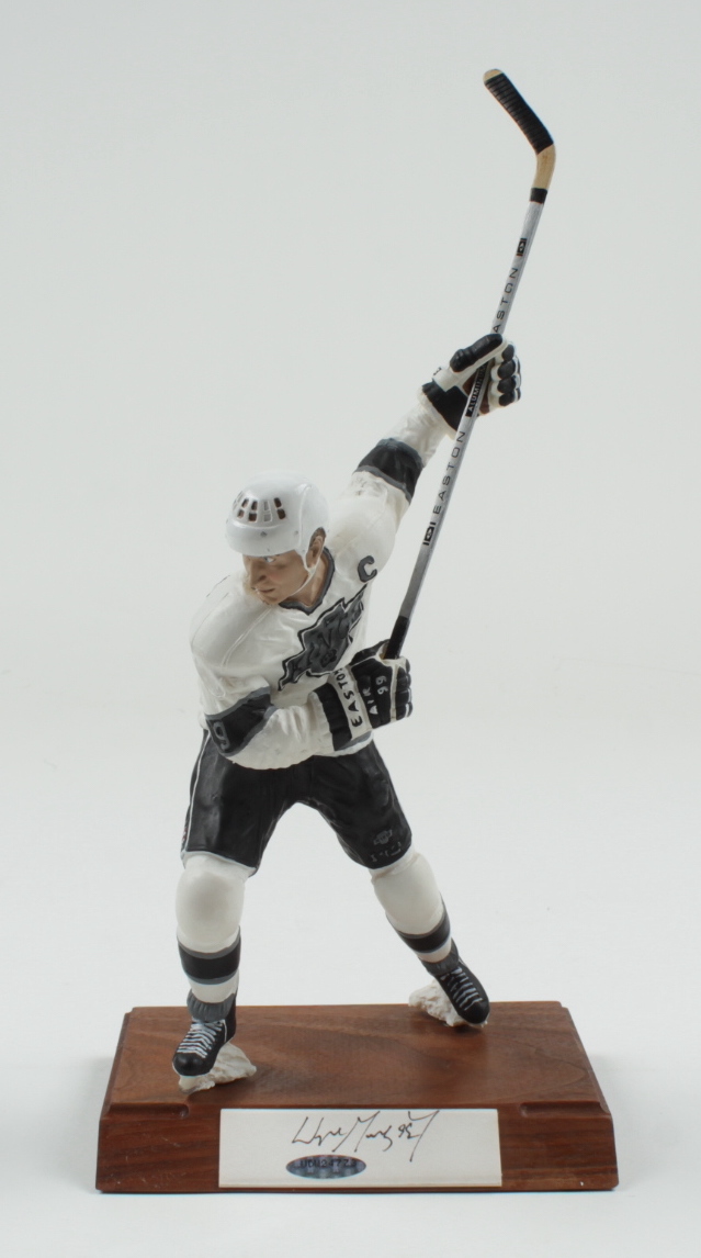 Wayne Gretzky Signed Kings 12" Salvino Statue with Original Box (UDA & Beckett) at PristineAuction.com Wayne Gretzky Signed Kings 12" Salvino Statue with Original Box (UDA & Beckett) at PristineAuction.com