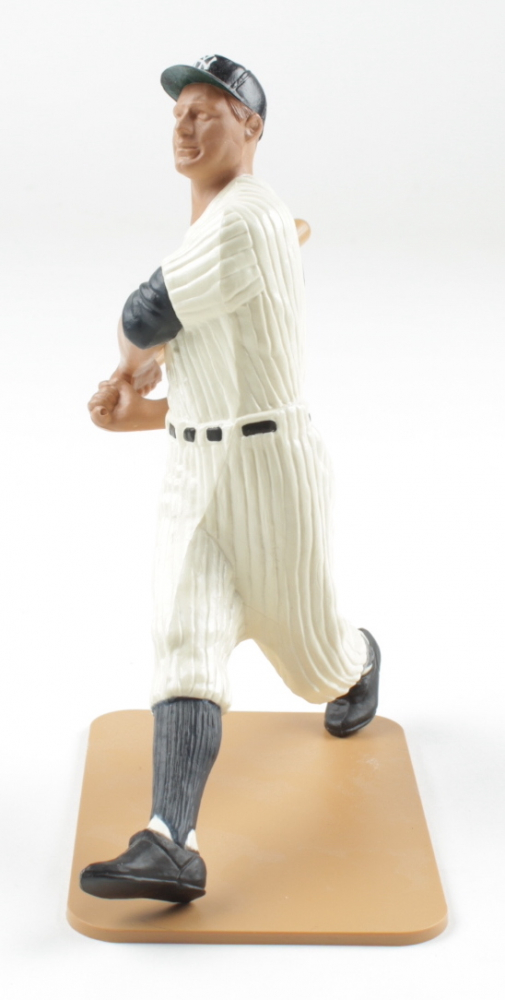 Lou Gehrig Yankees "The Iron Horse" 8" Ceramic Statue Pristine Auction