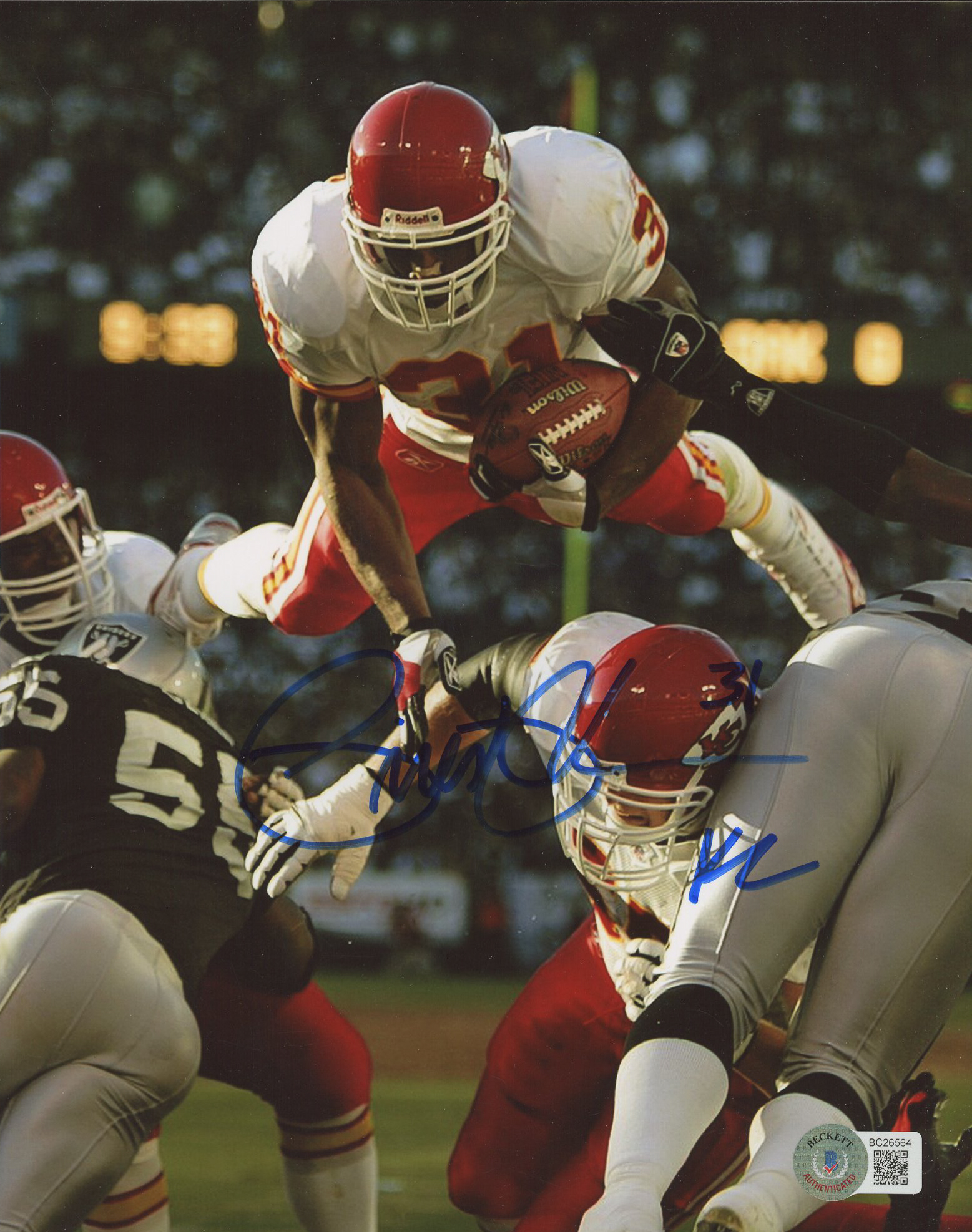 Priest Holmes Signed Chiefs 8x10 Photo Inscribed "KC" (Beckett COA) at PristineAuction.com Priest Holmes Signed Chiefs 8x10 Photo Inscribed "KC" (Beckett COA) at PristineAuction.com