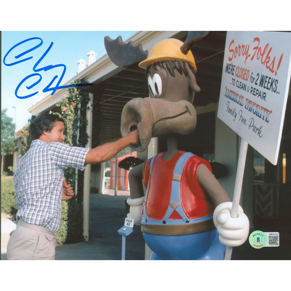 Chevy Chase Signed "National Lampoon's Christmas Vacation" 8x10 Photo (Beckett) at PristineAuction.com