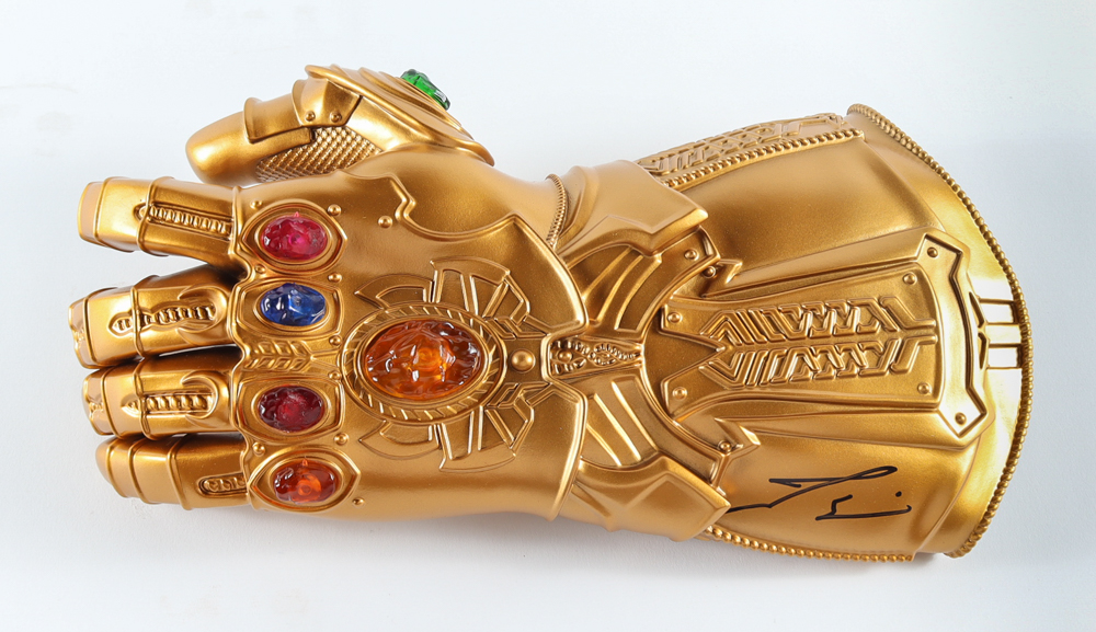 Josh Brolin Signed Full-Size Marvel "Avengers: Infinity War" Infinity Gauntlet (Beckett Hologram) at PristineAuction.com Josh Brolin Signed Full-Size Marvel "Avengers: Infinity War" Infinity Gauntlet (Beckett Hologram) at PristineAuction.com