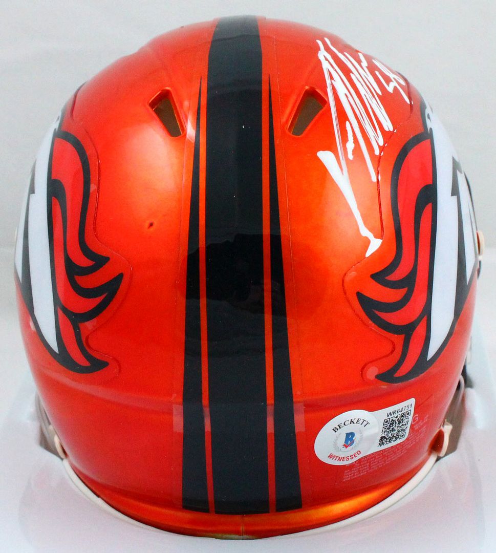 Von Miller Signed Broncos Flash Alternate Speed Mini Helmet (Beckett) at PristineAuction.com Von Miller Signed Broncos Flash Alternate Speed Mini Helmet (Beckett) at PristineAuction.com
