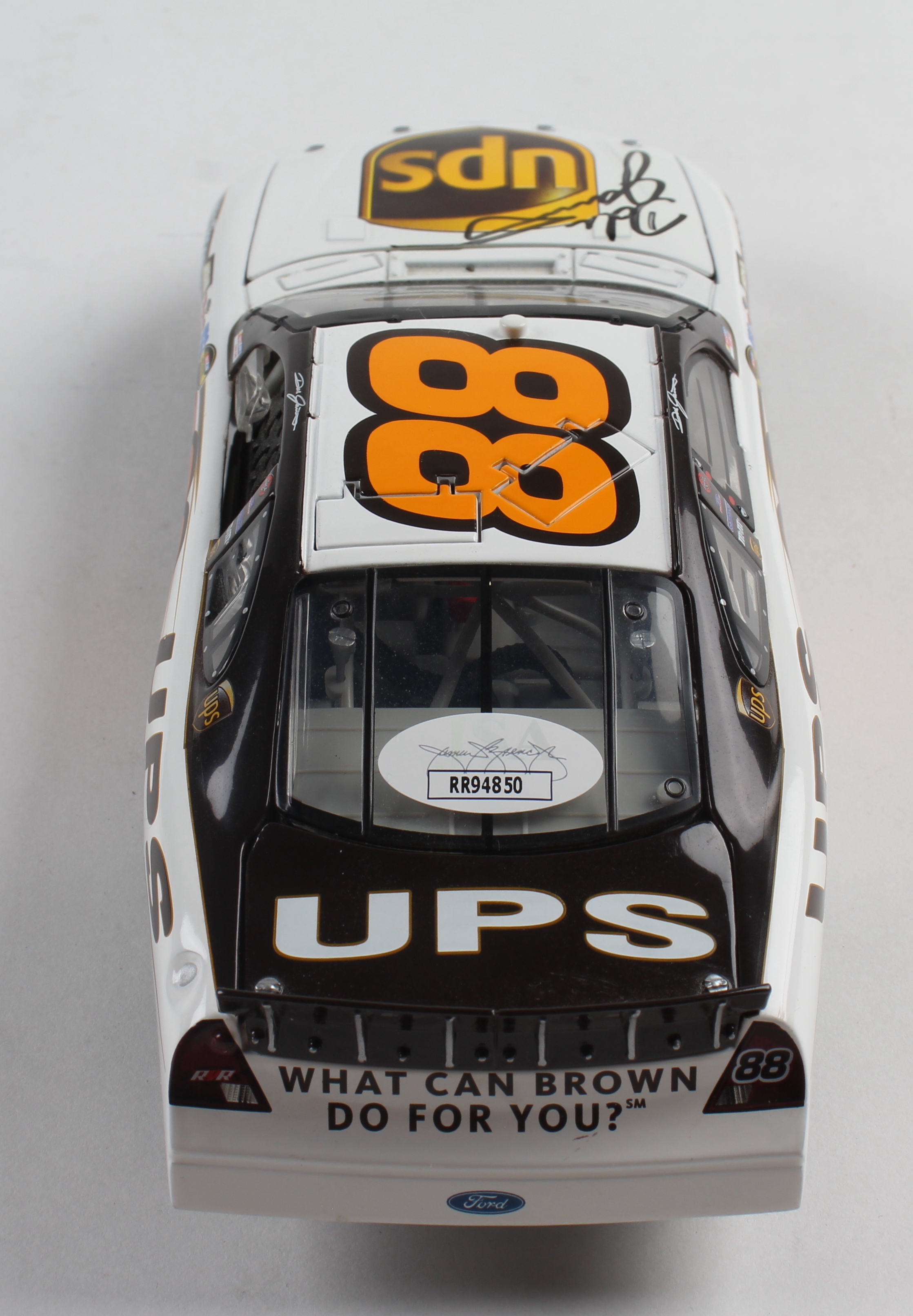 Dale Jarrett Signed LE 2005 NASCAR #88 UPS Ford Taurus - 1:24 Diecast Car (JSA COA) at PristineAuction.com Dale Jarrett Signed LE 2005 NASCAR #88 UPS Ford Taurus - 1:24 Diecast Car (JSA COA) at PristineAuction.com