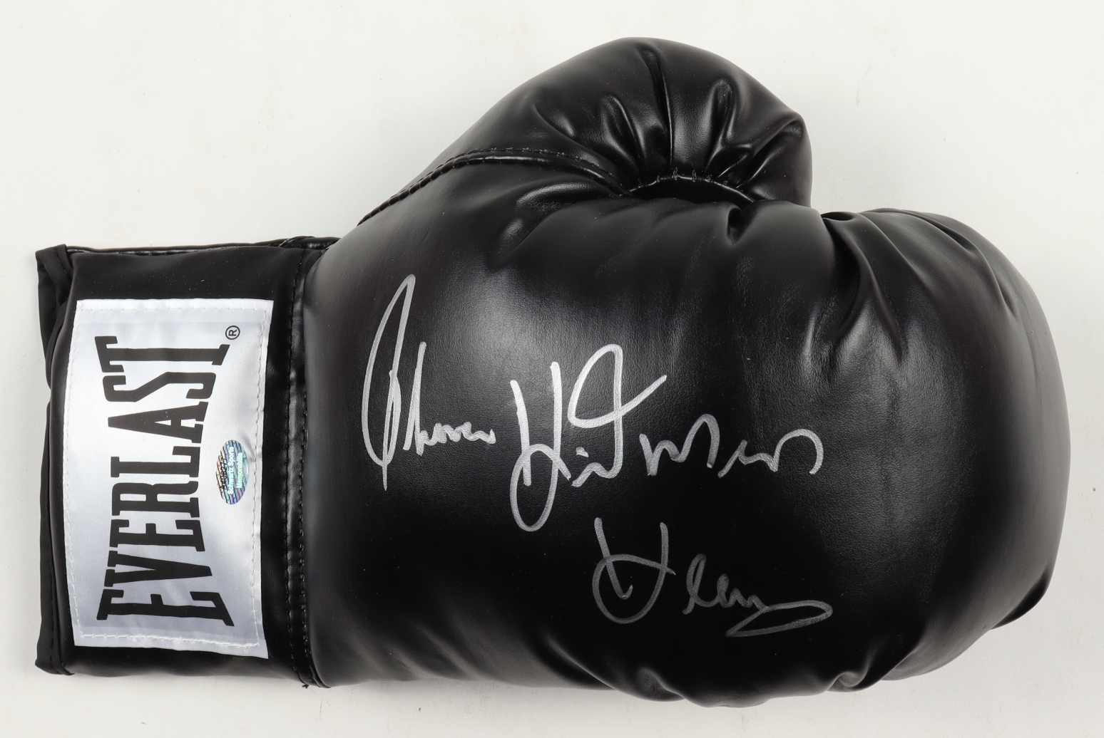 Thomas Hearns Signed Everlast Boxing Glove Inscribed "Hitman" (Schwartz Sports) at PristineAuction.com Thomas Hearns Signed Everlast Boxing Glove Inscribed "Hitman" (Schwartz Sports) at PristineAuction.com