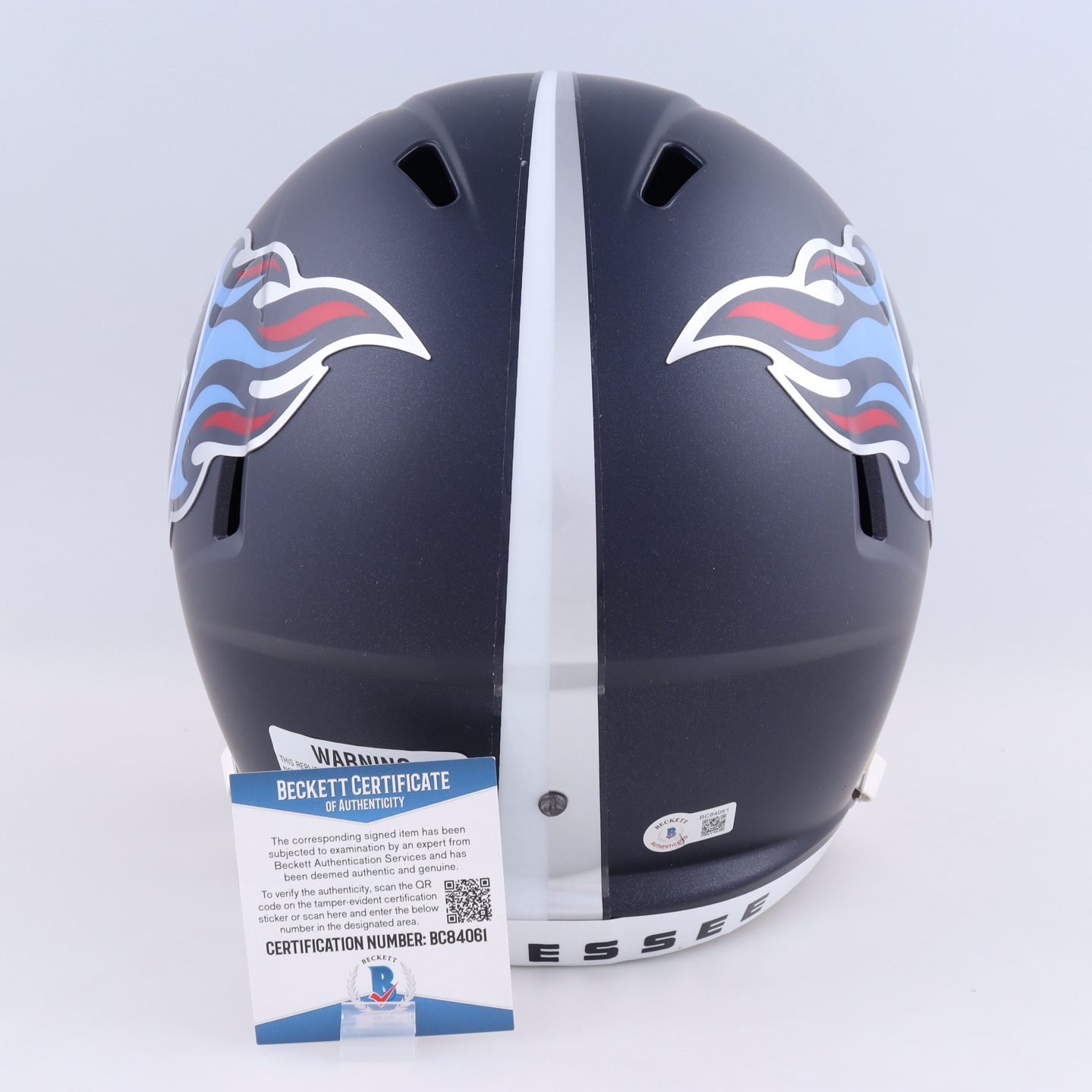 Derrick Henry Signed Titans Full-Size Speed Helmet Inscribed "2027 Yds 2020" (Beckett COA) at PristineAuction.com Derrick Henry Signed Titans Full-Size Speed Helmet Inscribed "2027 Yds 2020" (Beckett COA) at PristineAuction.com