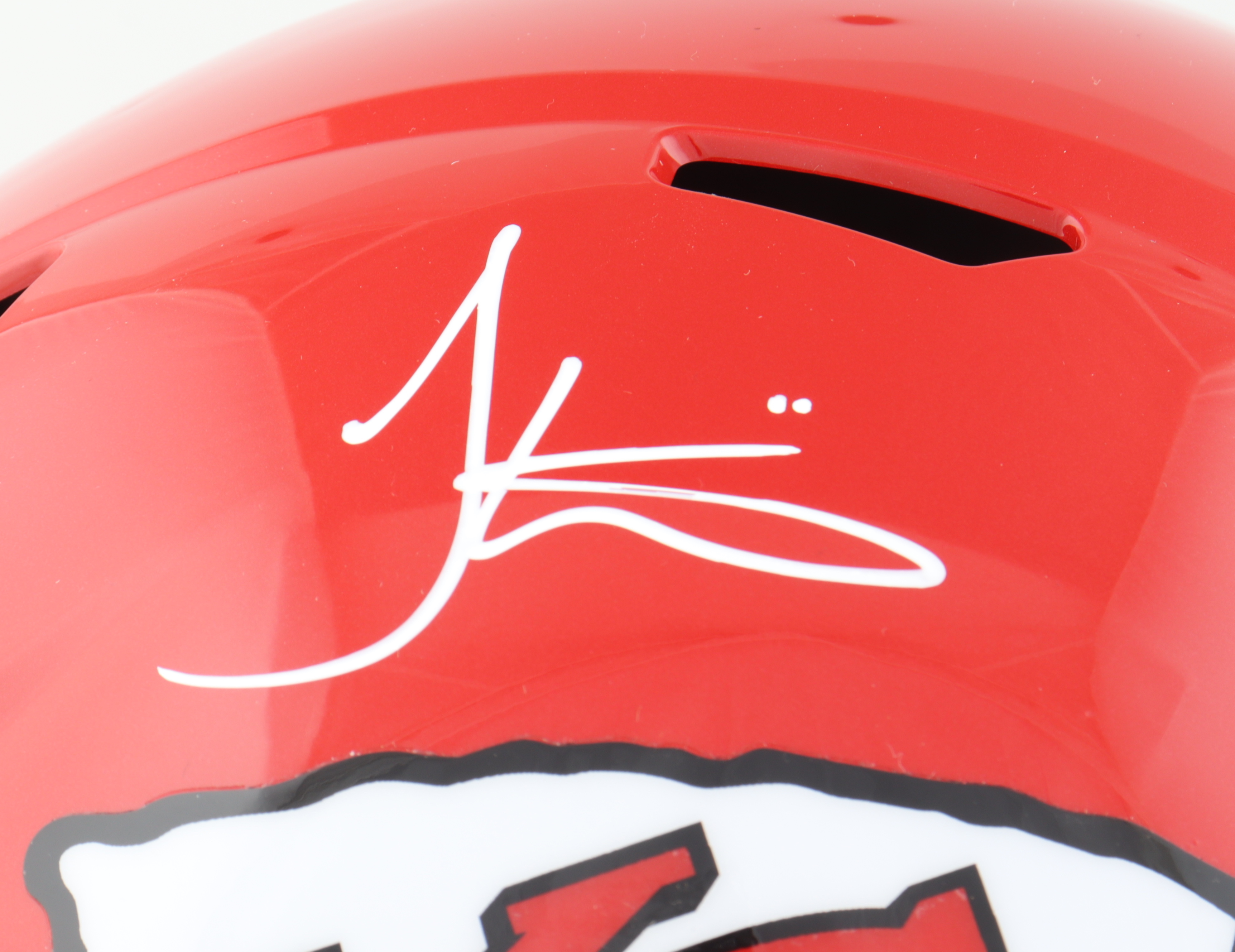 Tyreek Hill Signed Chiefs Full-Size Speed Helmet (PSA COA) at PristineAuction.com Tyreek Hill Signed Chiefs Full-Size Speed Helmet (PSA COA) at PristineAuction.com