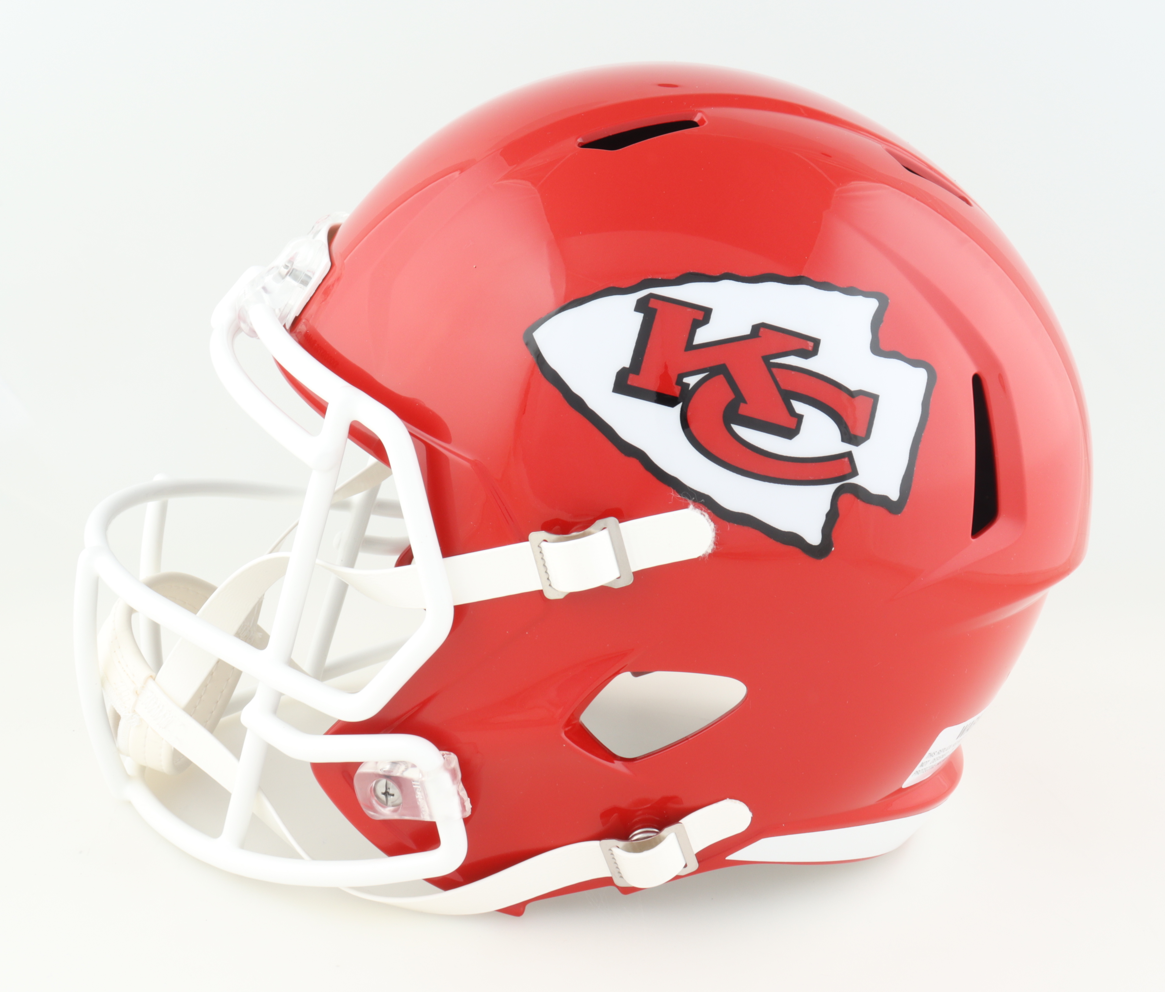 Tyreek Hill Signed Chiefs Full-Size Speed Helmet (PSA COA) at PristineAuction.com Tyreek Hill Signed Chiefs Full-Size Speed Helmet (PSA COA) at PristineAuction.com